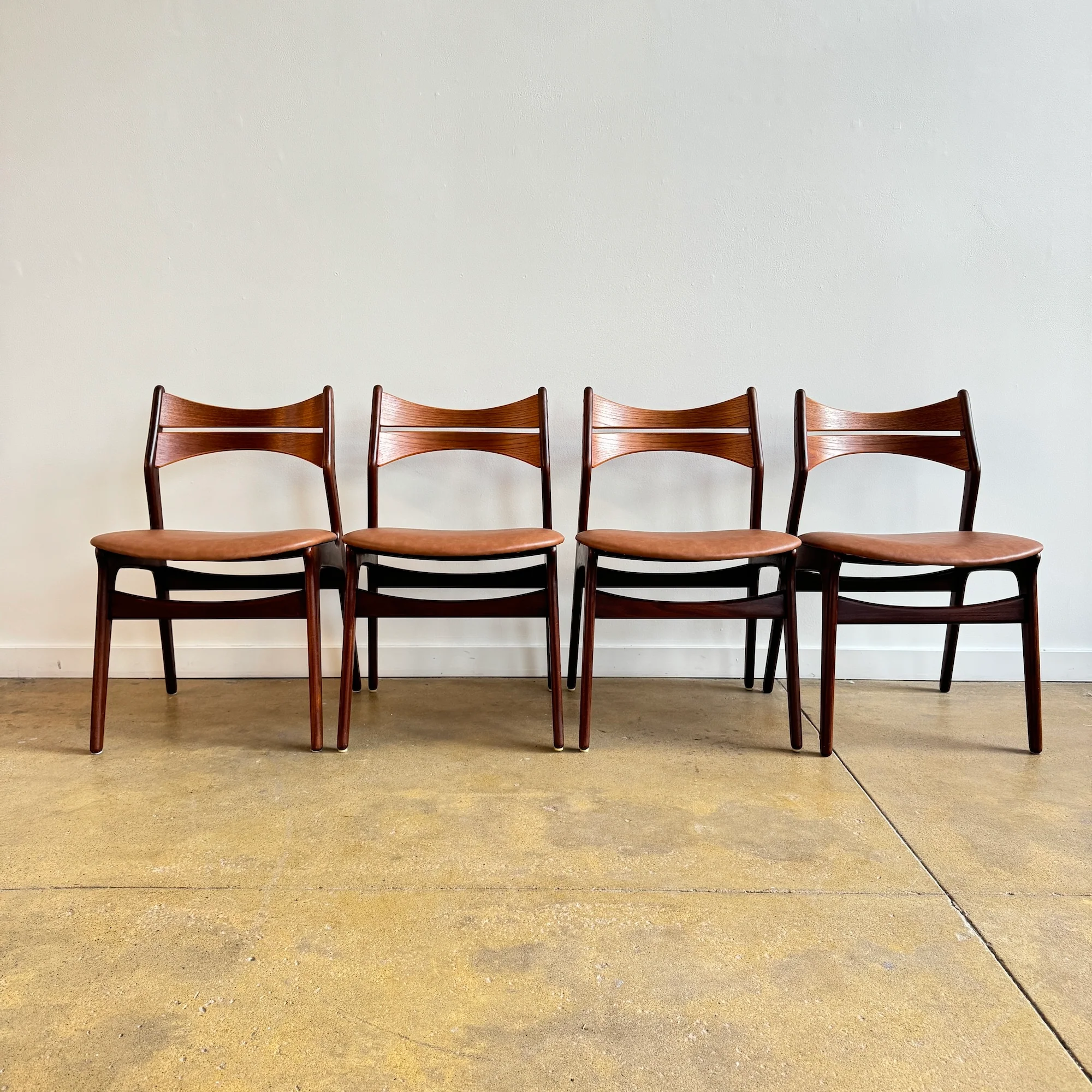Danish Modern Erik Buch Set of 4 Model 310 Teak dining chairs