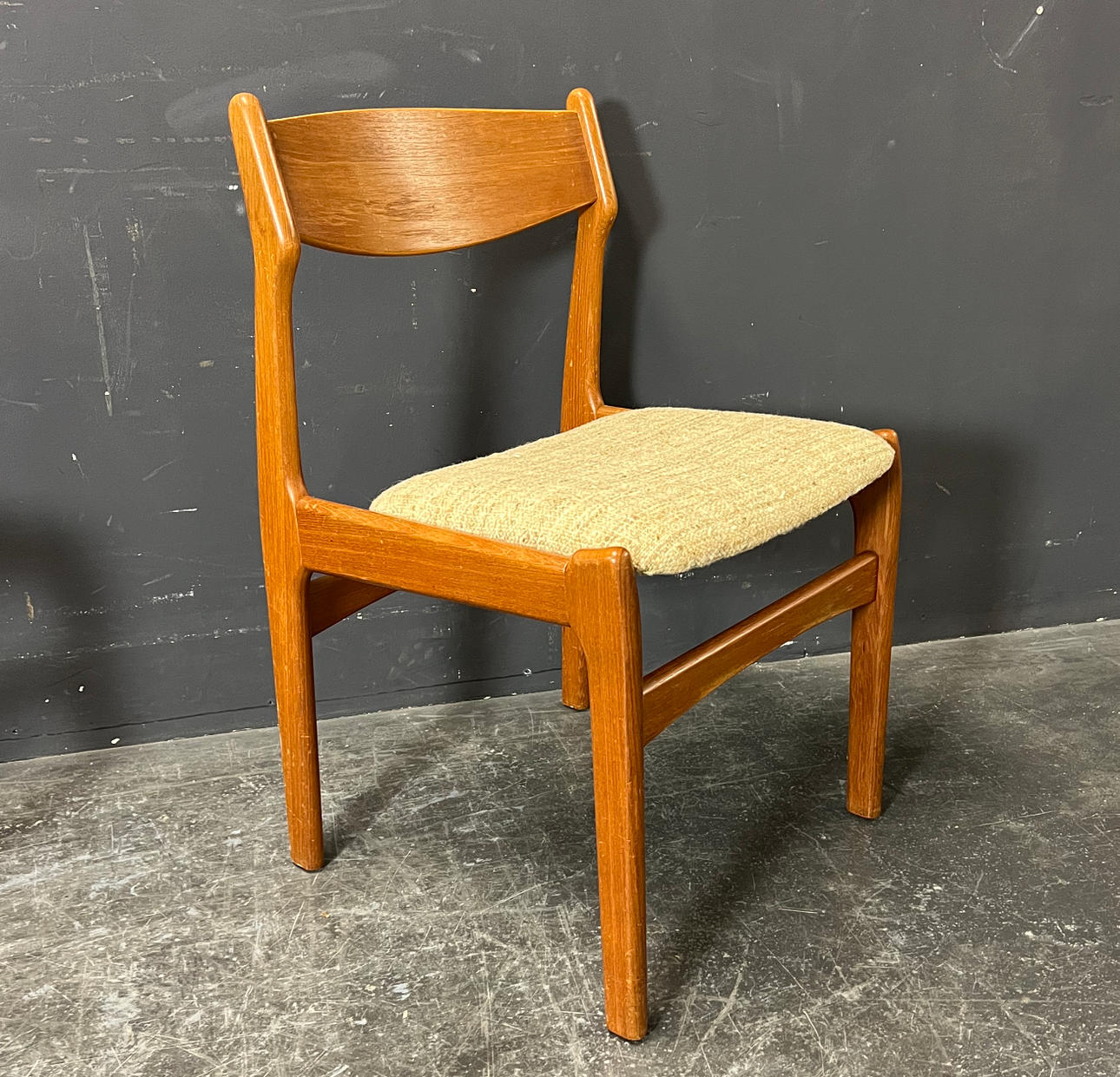 Danish Modern Erik Buck Set of 6 Teak Dining Chaira - Image 4
