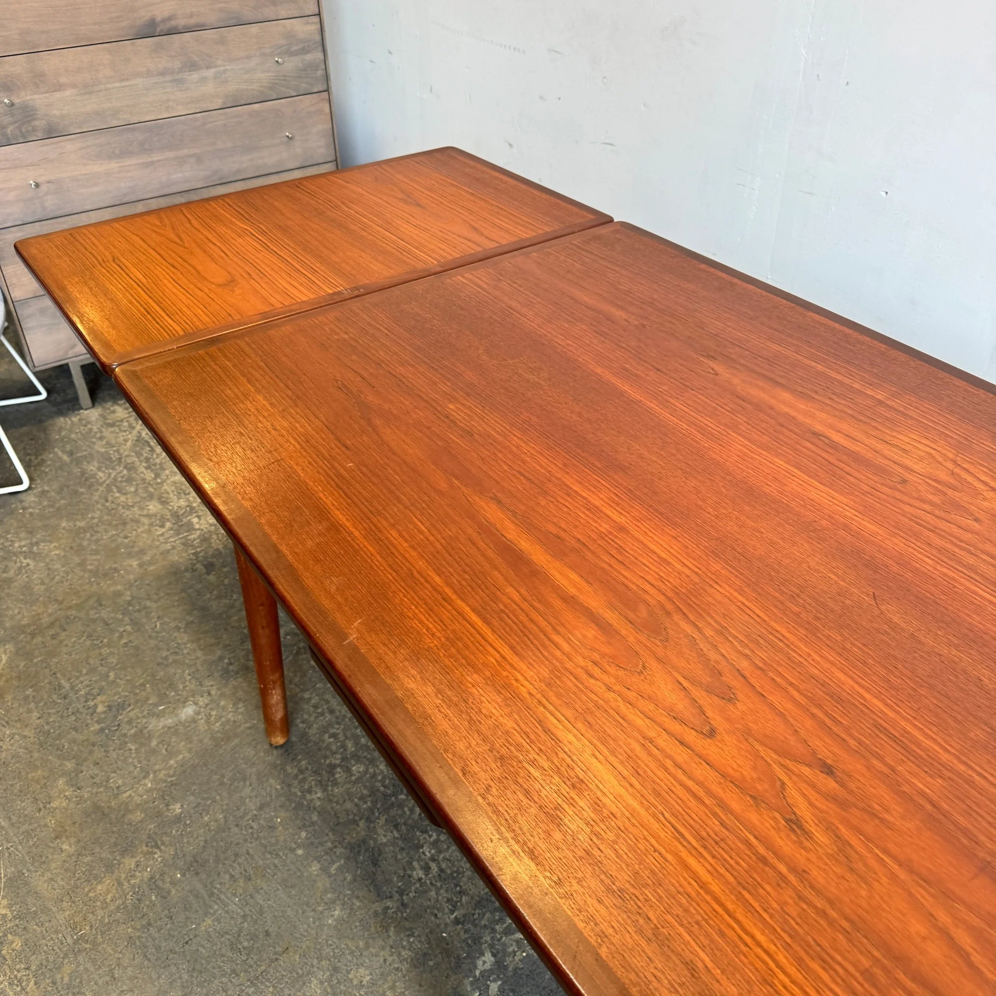 Danish Modern Expandable Teak Dining Table - Image 12