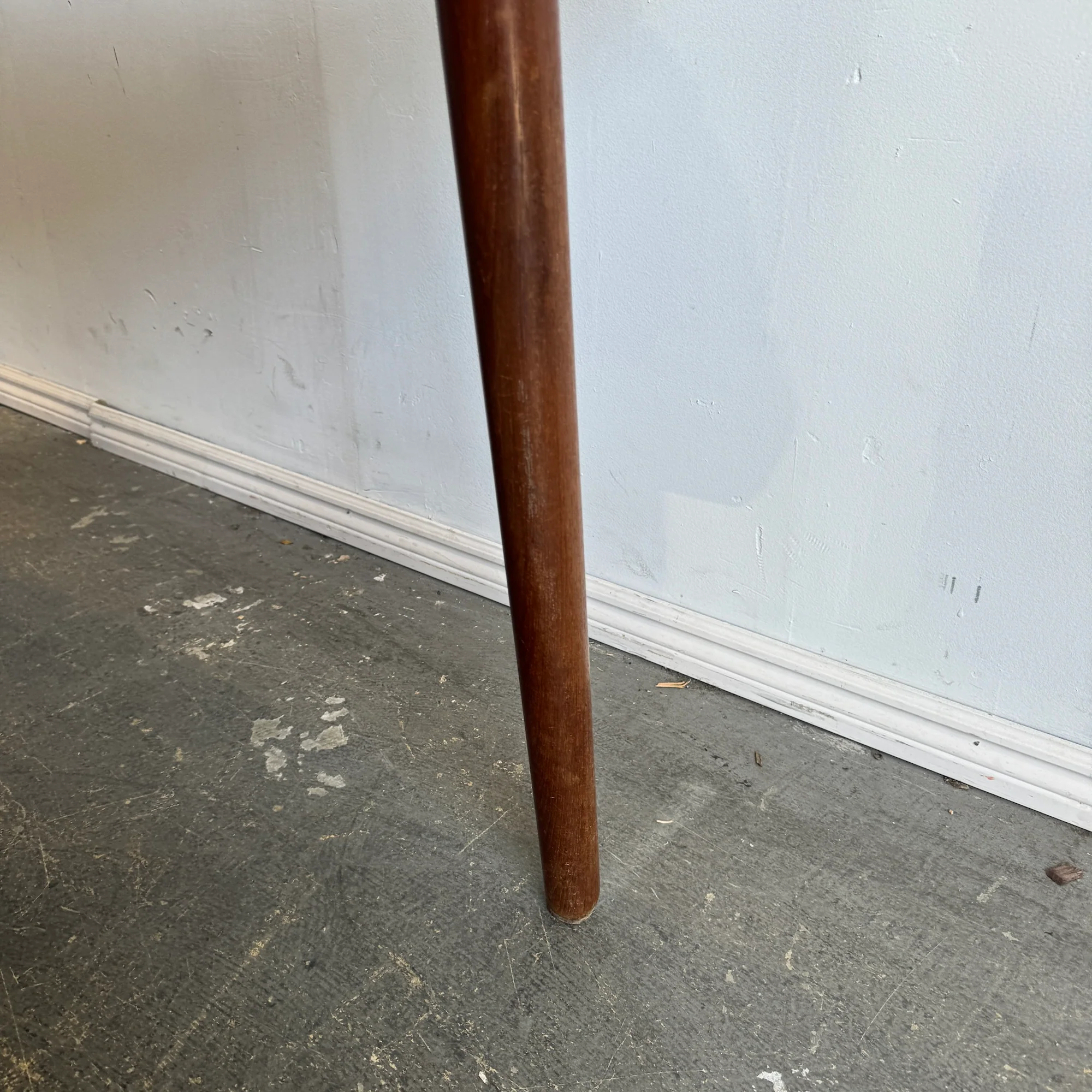 Danish Modern Expandable Teak Dining Table - Image 9