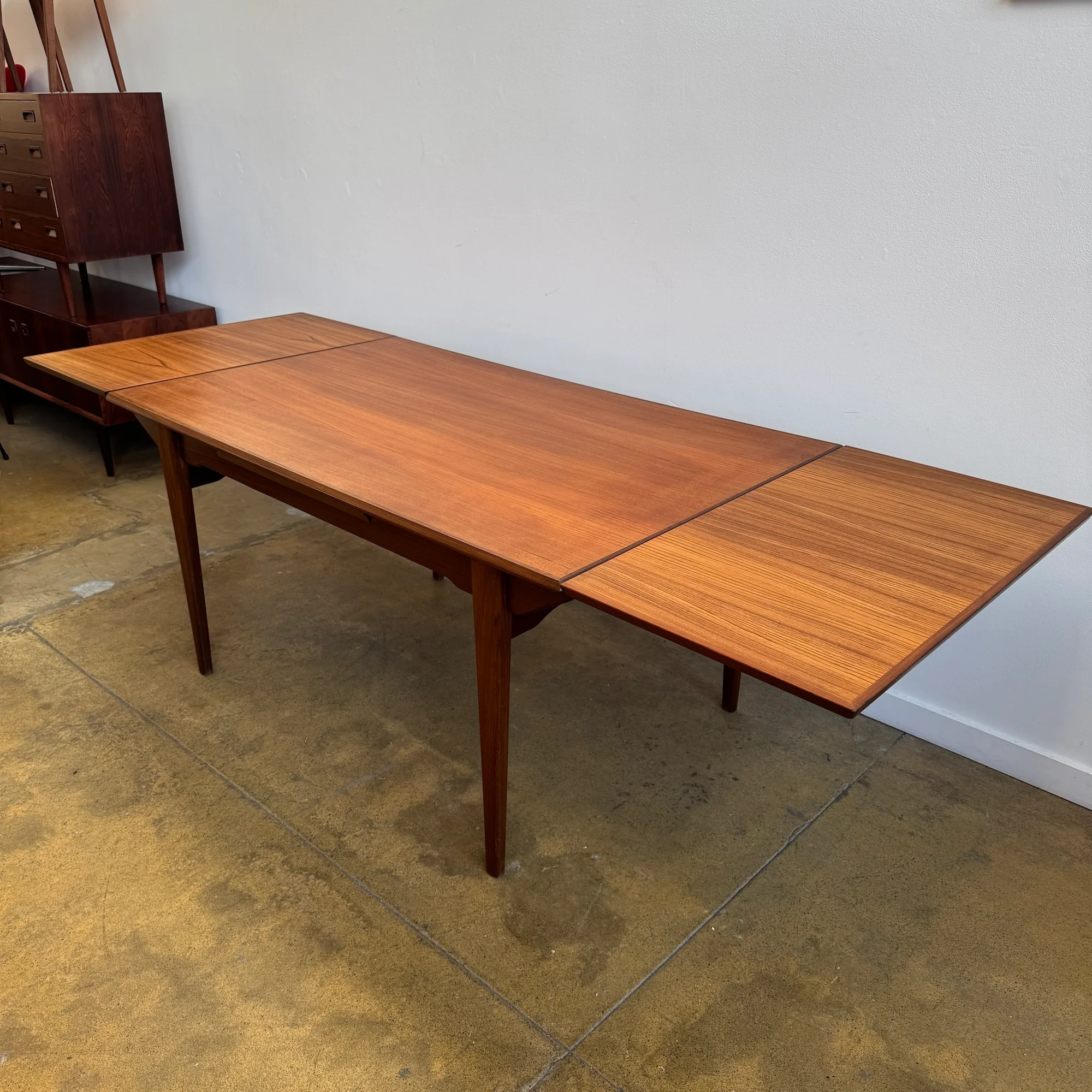 Danish Modern Expandable teak dining table - Image 8