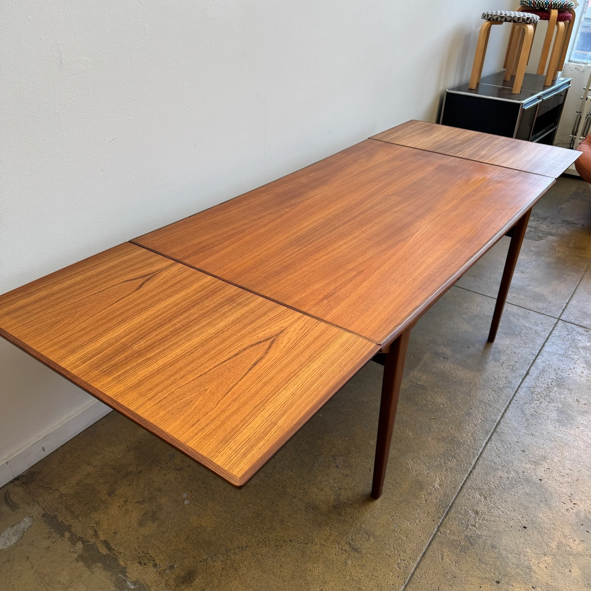 Danish Modern Expandable teak dining table - Image 9