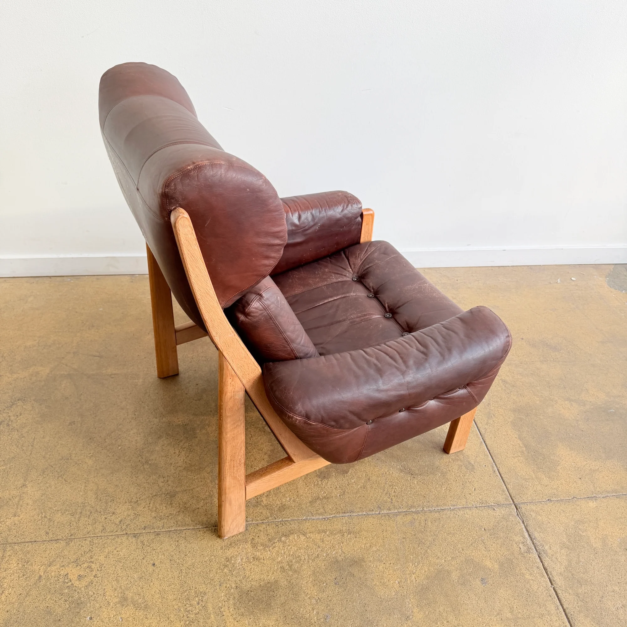 Danish Modern Georg Thams Oakwood & Leather Safari Chair - Image 4