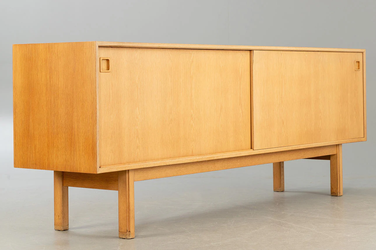 Danish Modern Gunni Oman "Model 21" Oak Sliding Sideboard - Image 3