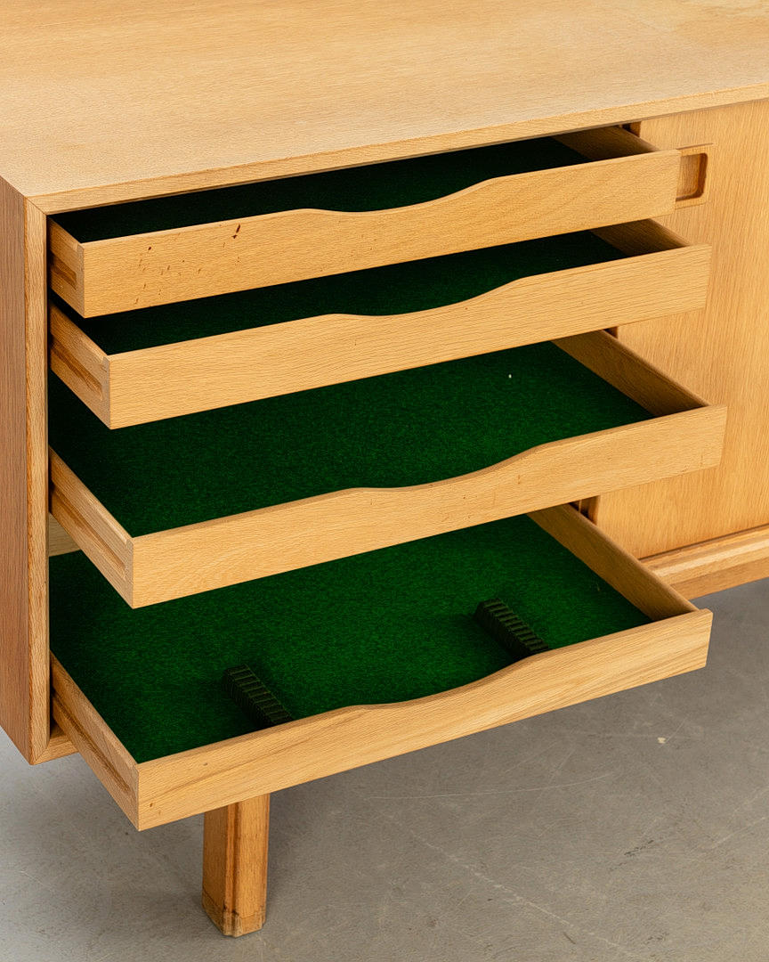 Danish Modern Gunni Oman "Model 21" Oak Sliding Sideboard - Image 5