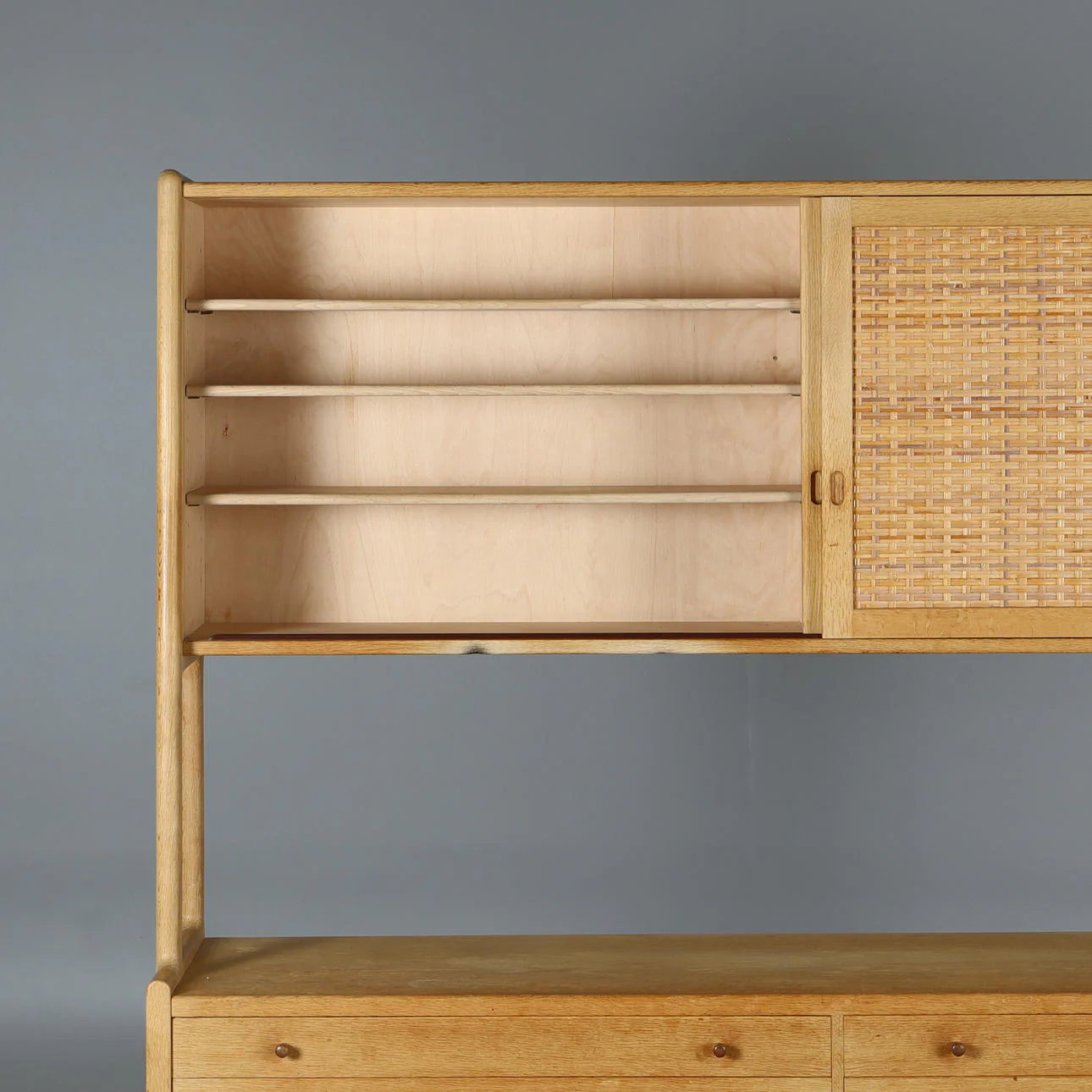 Danish Modern Hans J. Wegner RY20 cabinet - Image 4
