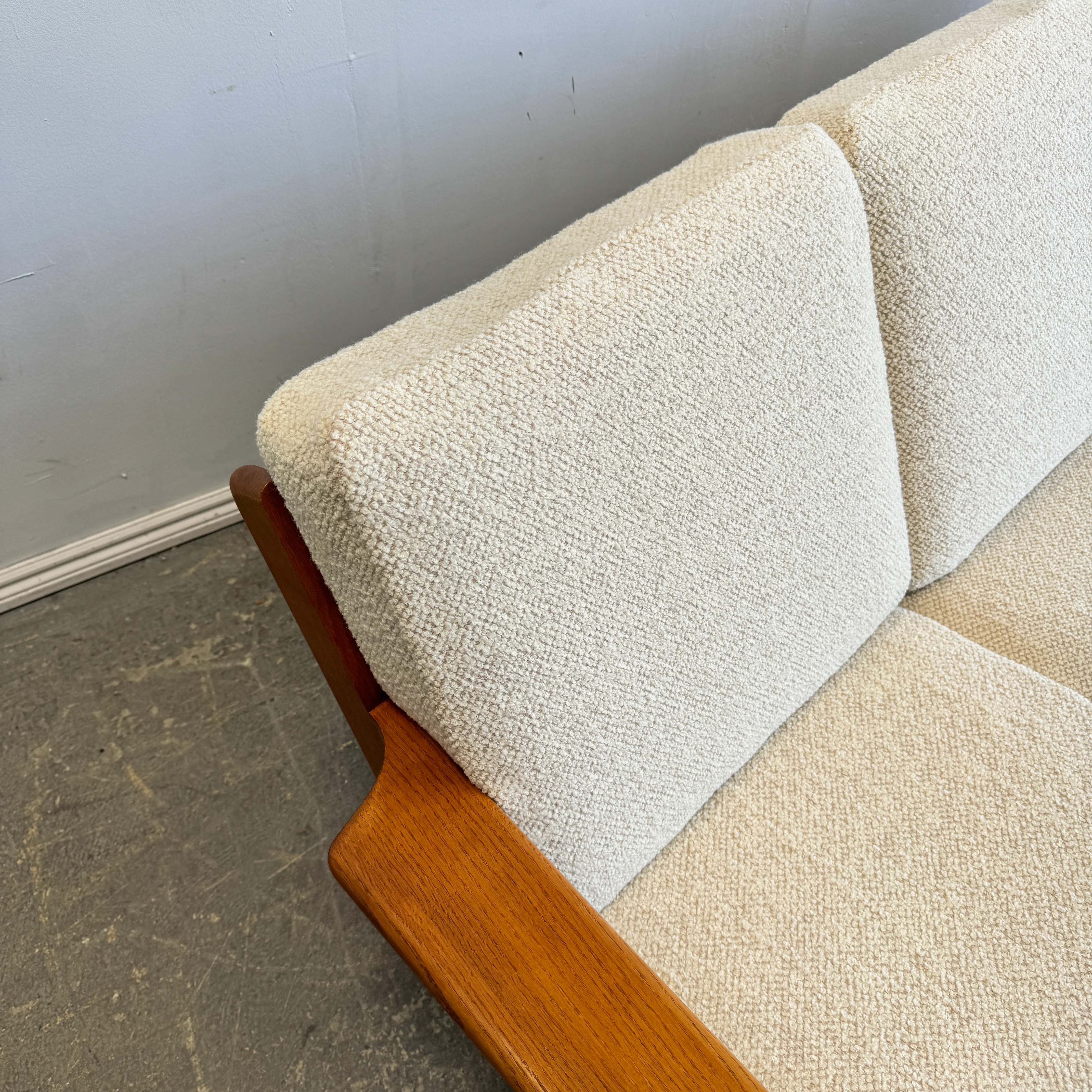 Danish Modern Hans Wegner GE 290 3-Seater Sofa for Getama (New Upholstery) - Image 4