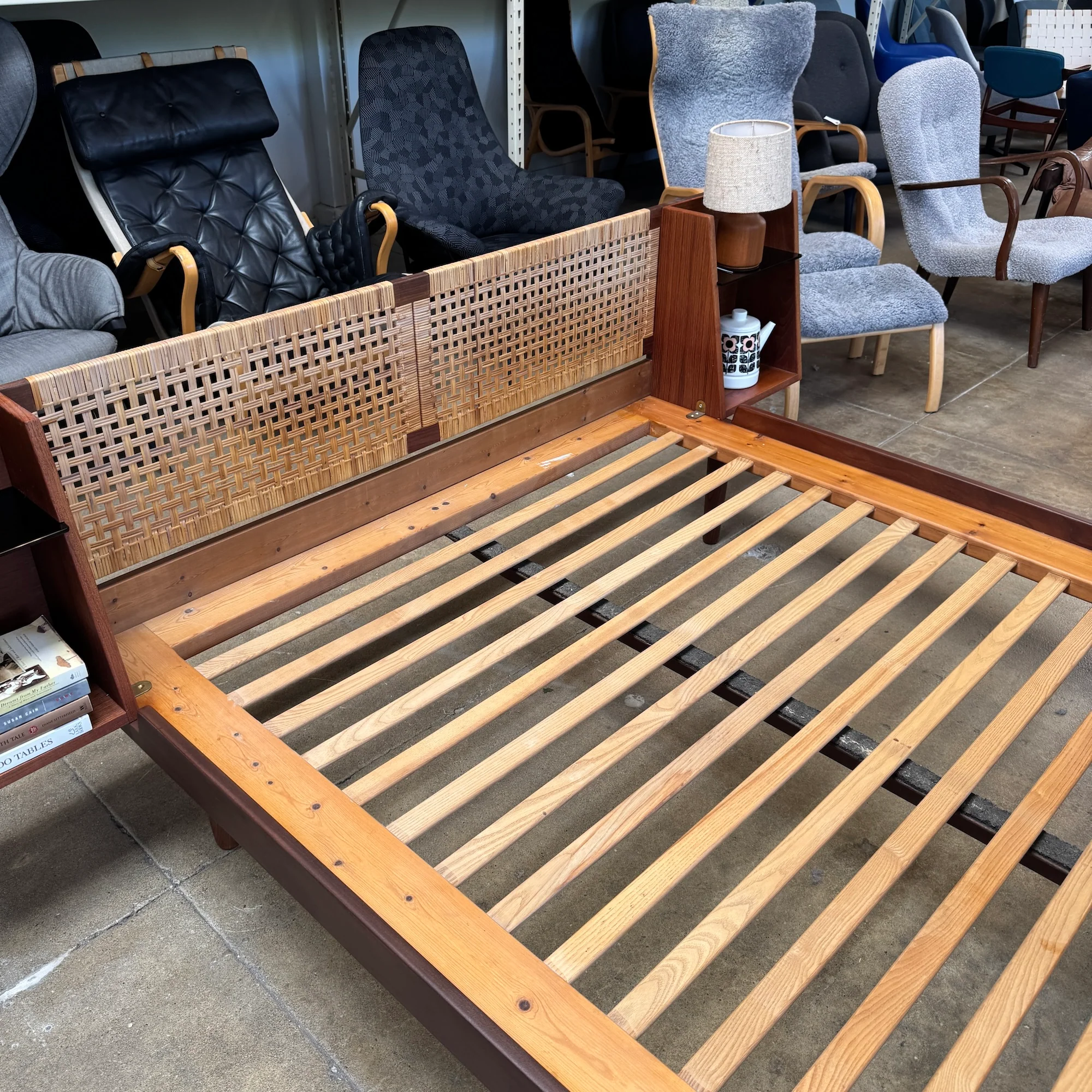 Danish Modern Hans Wegner GE 701 Queen Bed by Getama - Image 9