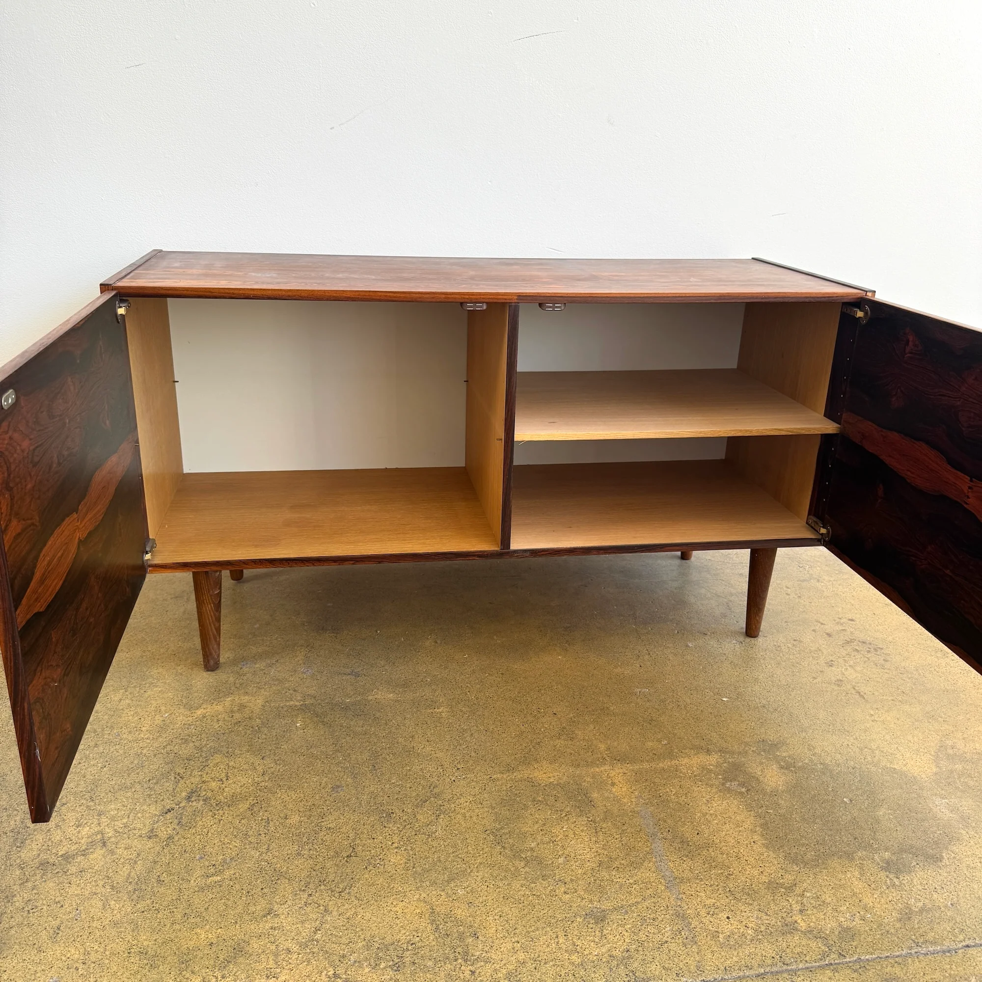 Danish Modern Ib Kofod-Larsen Rosewood Sideboard for Faarup Møbelfabrik - Image 4