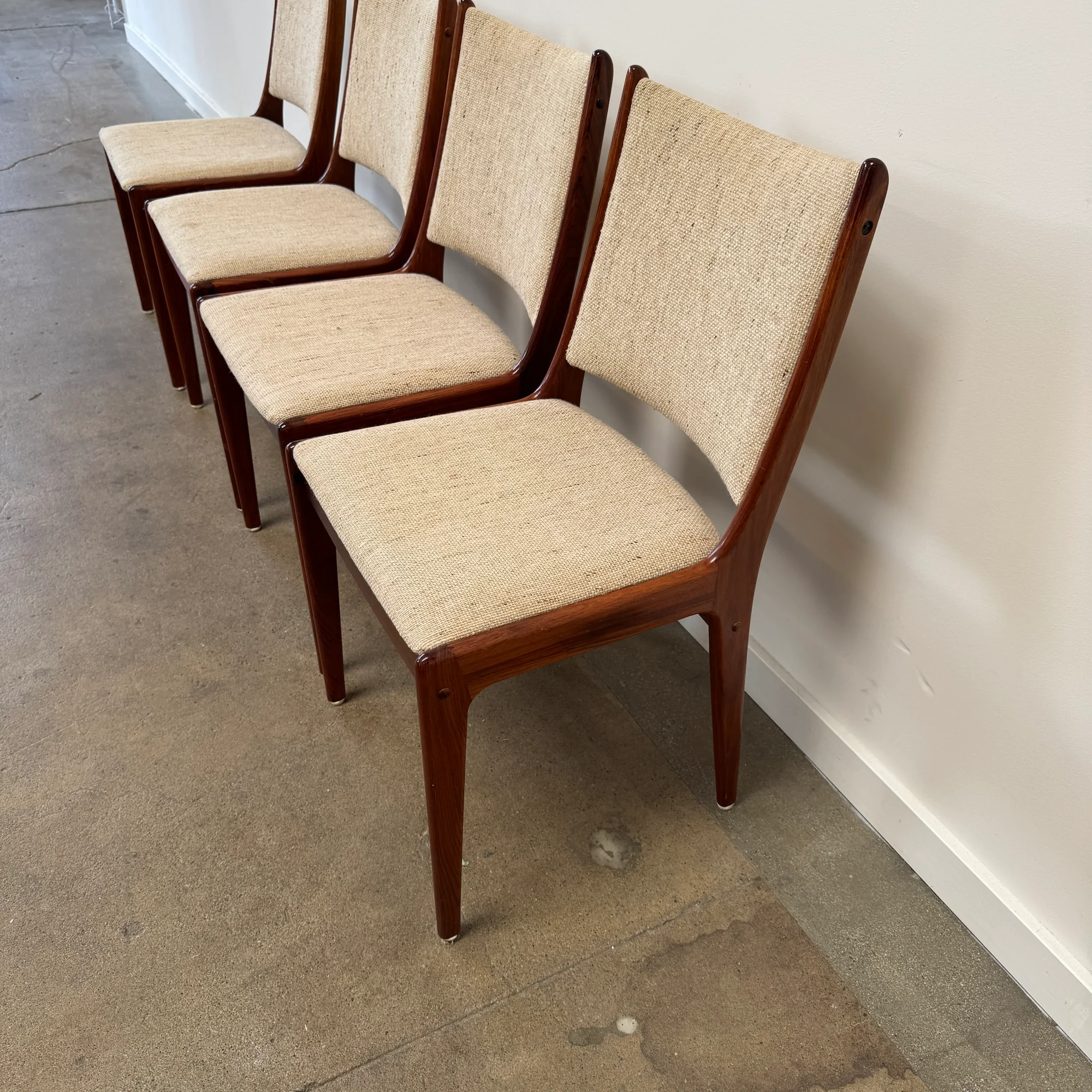 Danish Modern Johannes Andersen Rosewood dining chairs for Uldum - Image 7