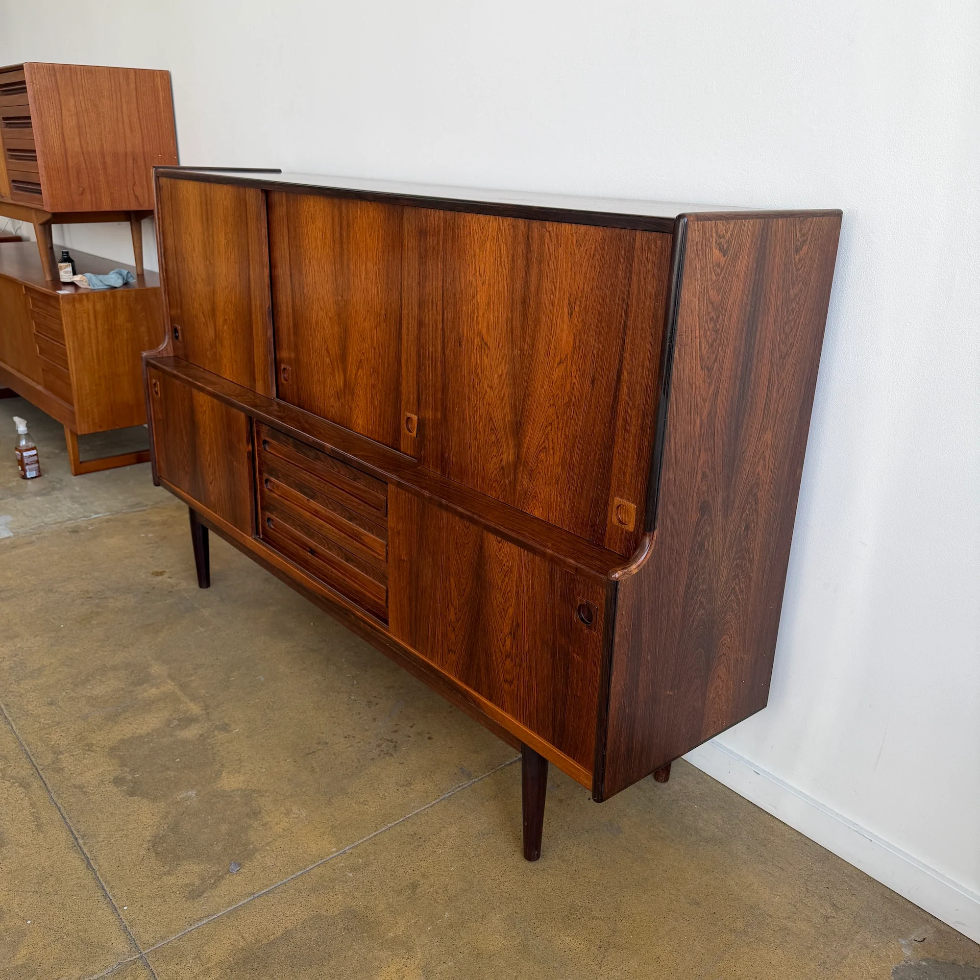 Danish Modern Johannes Andersen Rosewood High Sideboard by J. Skaaning & Son - Image 3