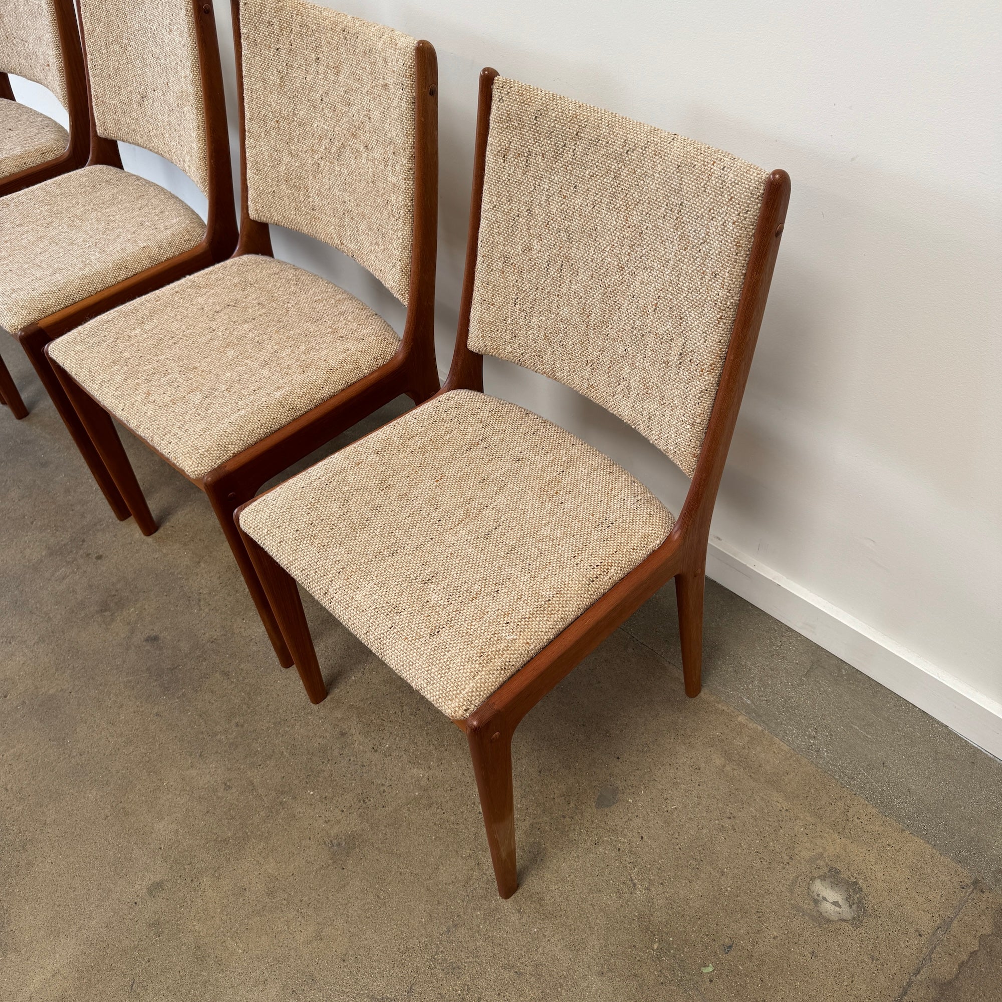 Danish Modern Johannes Andersen Teak wood dining chairs for Uldum - Image 3