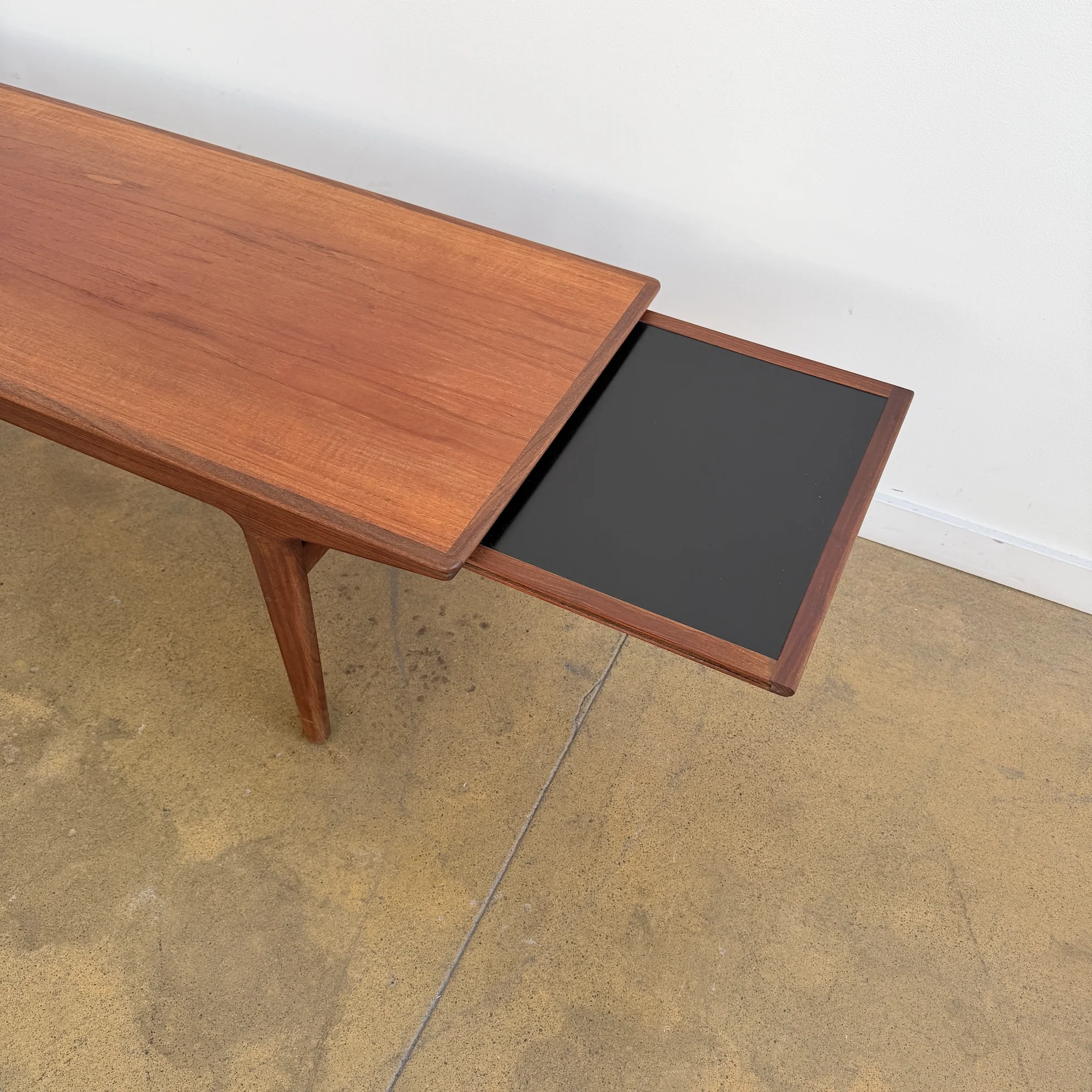 Danish Modern Johannes Andersen Teakwood Expandable "Coffee Table" - Image 4
