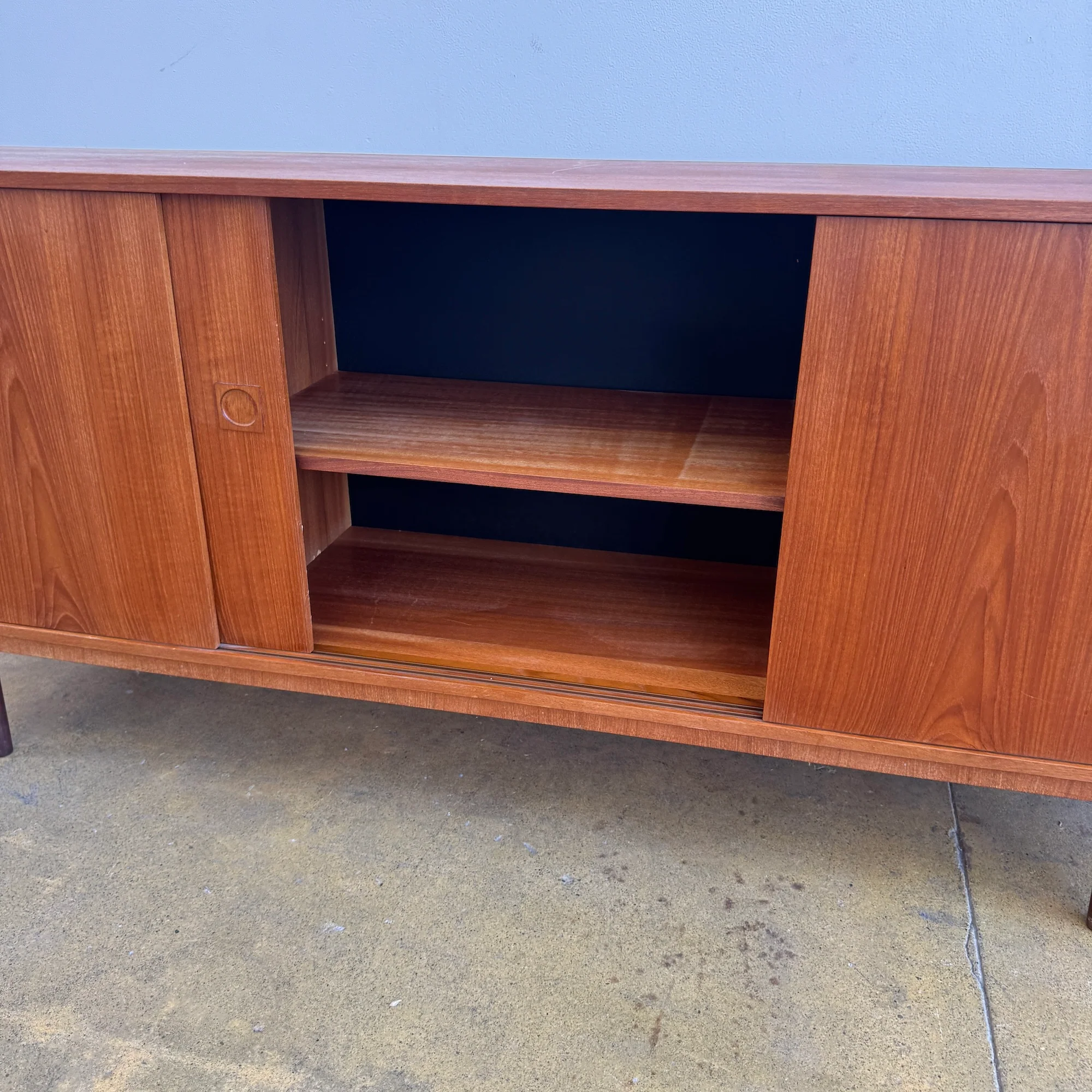 Danish Modern Large Teak Sliding Sideboard, 1960s - Image 6