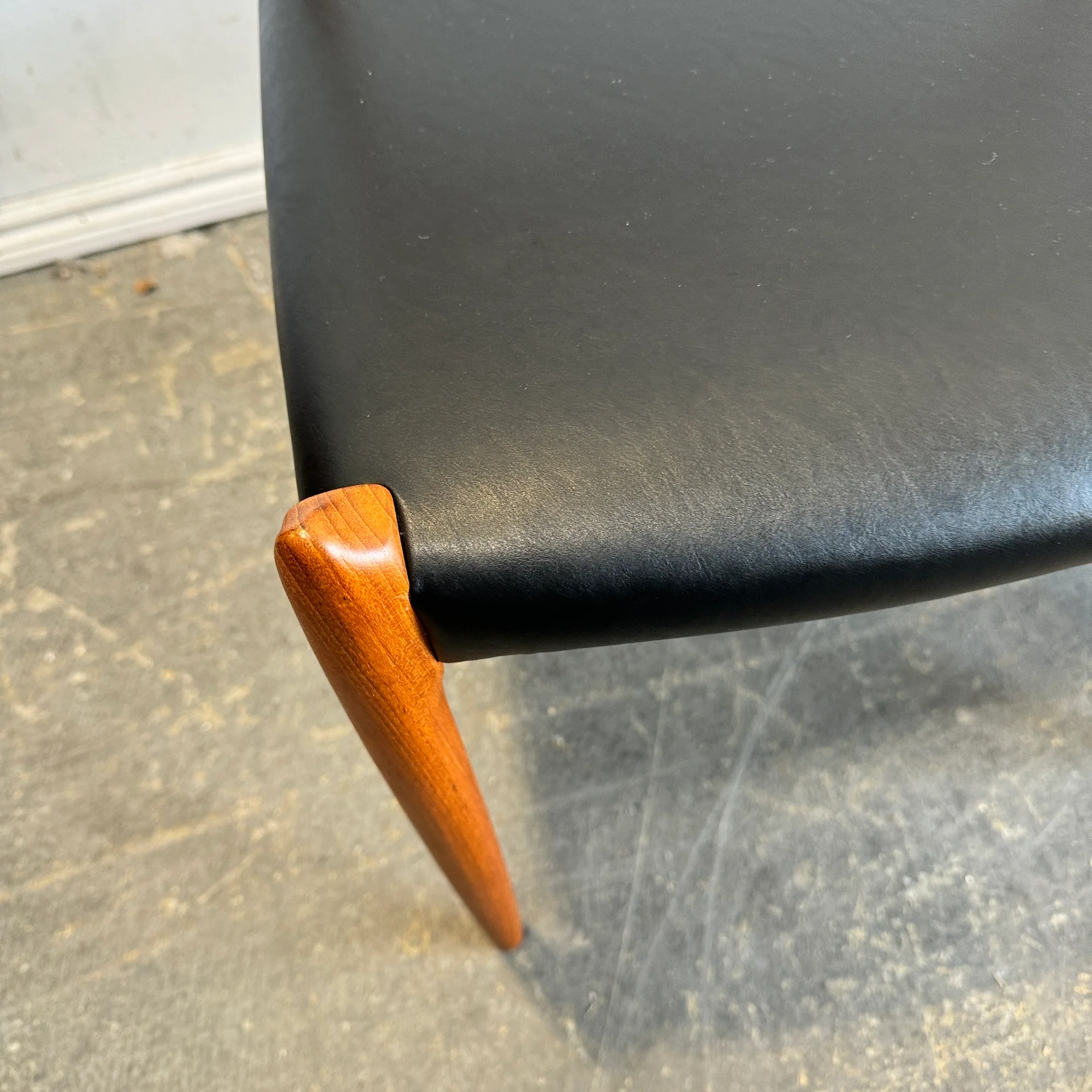 Danish Modern Niels Moller Model 78 Side Chair with Leather Seat - Image 7