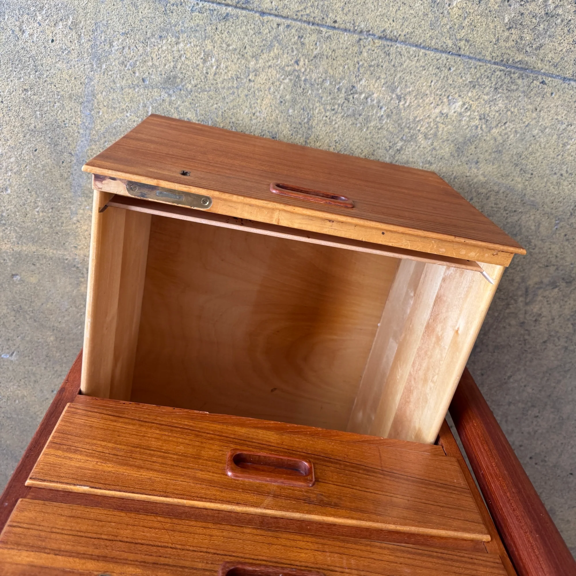 Danish Modern Nils Jonsson for Hugo Troeds – Teak Drop-Leaf Desk - Image 7