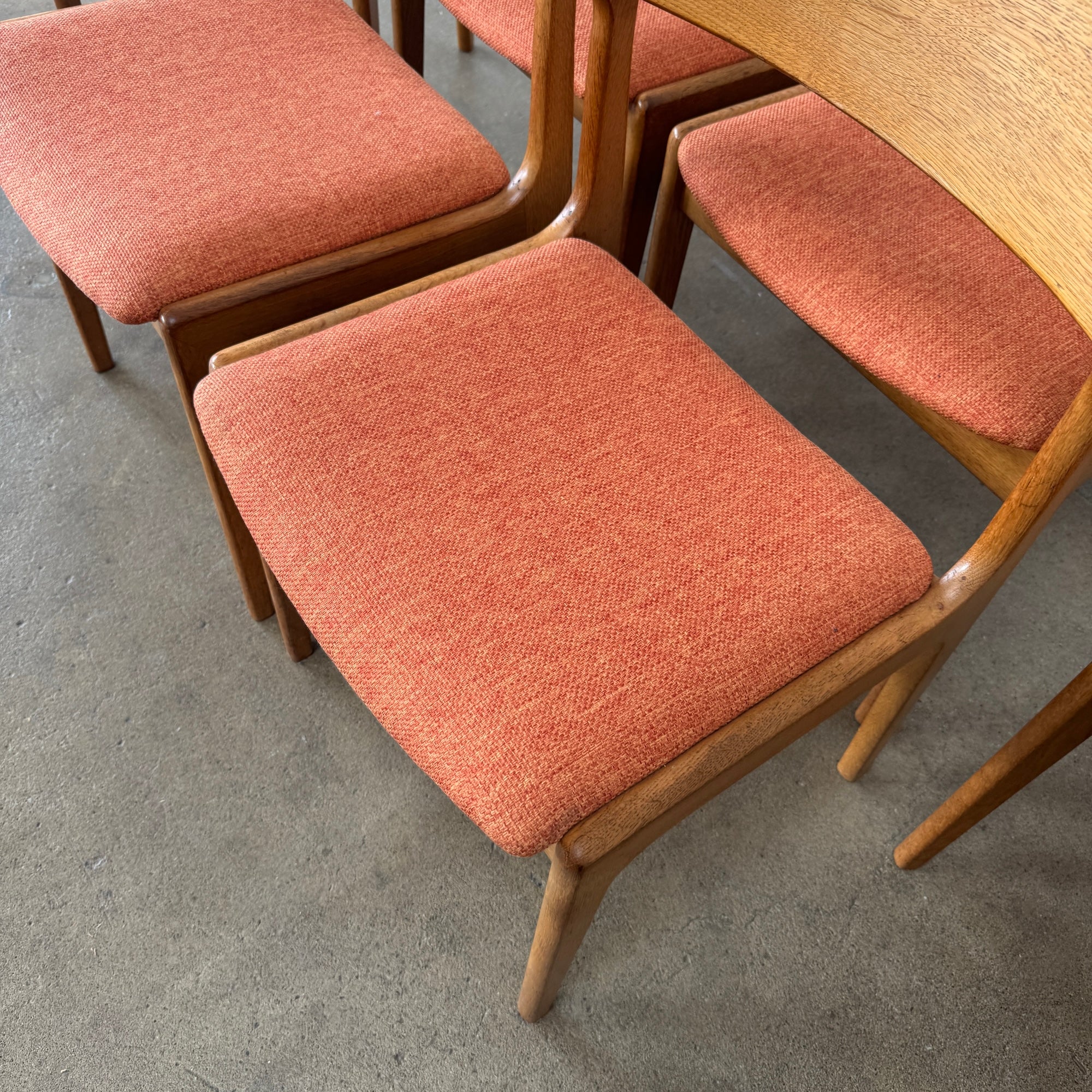 Danish Modern Oak Set of 6 Dining Chairs - Image 5
