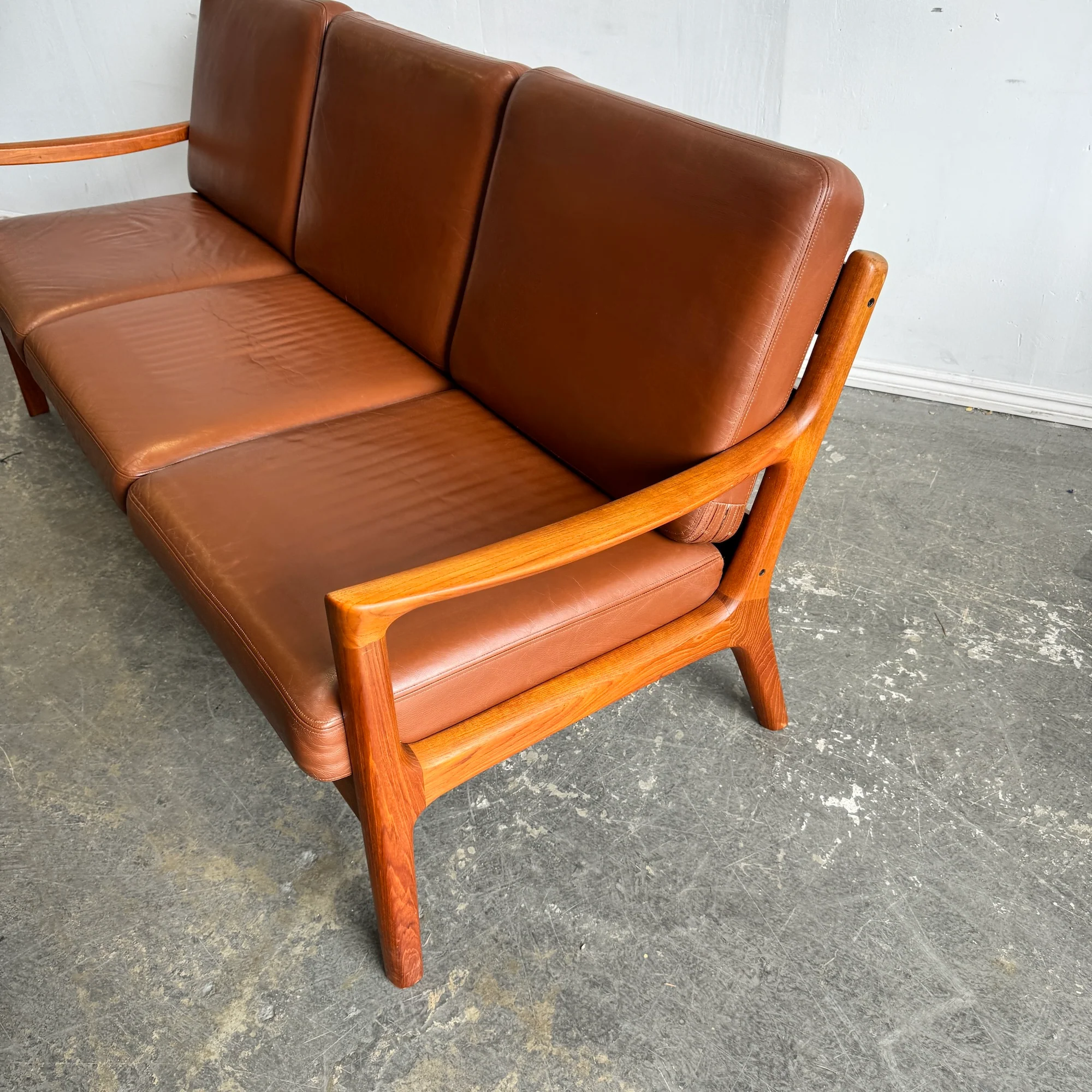 Danish Modern Ole Wanscher Three Seater Senator sofa - Image 3