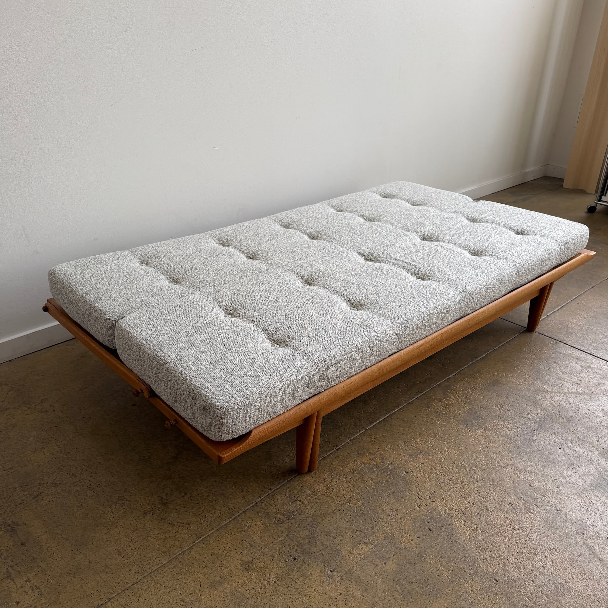 Danish Modern Poul Volther Model 981 “Diva” Sleeper Sofa for Frem Røjle - Image 7