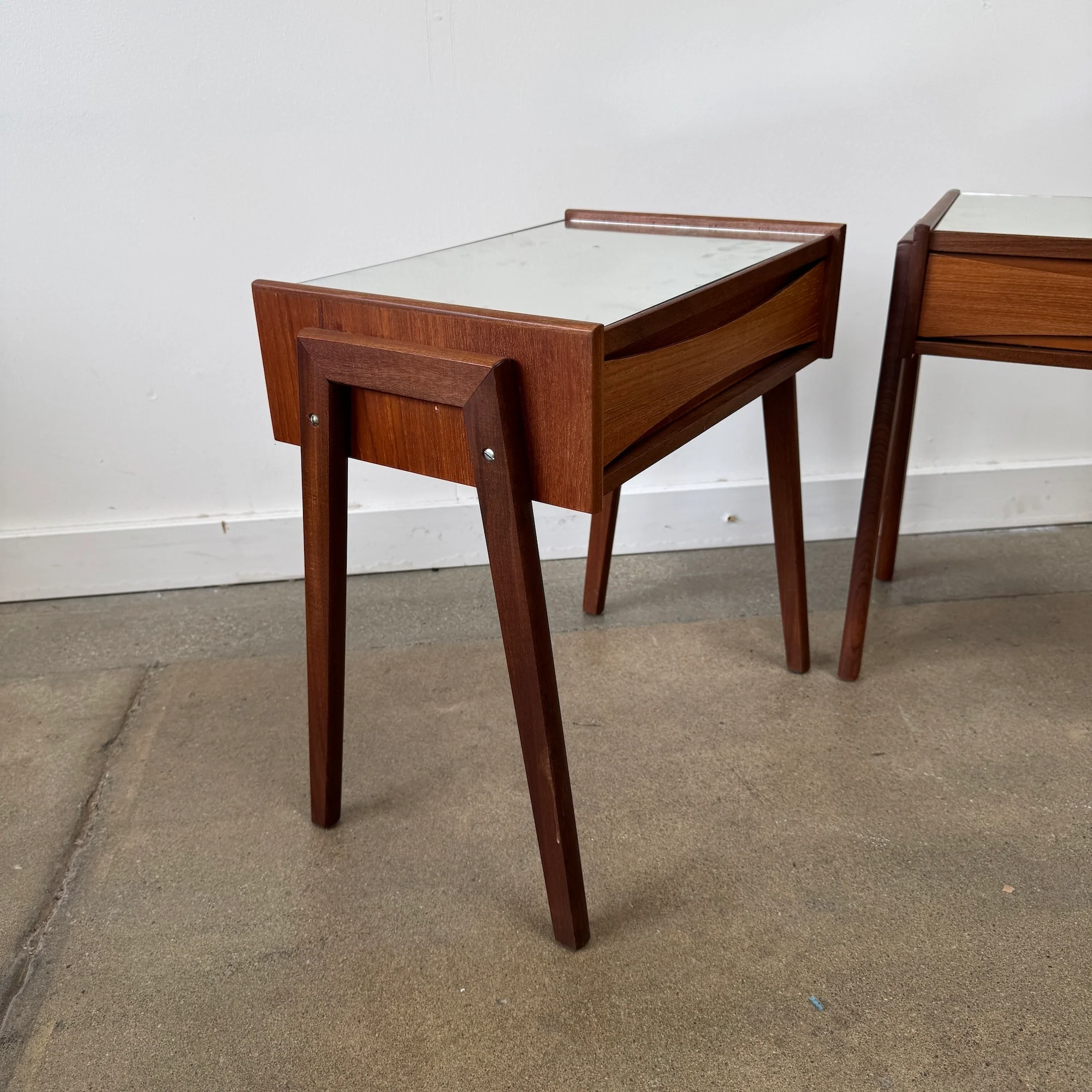 Danish Modern Rare Pair of Arne Vodder Danish Nightstands – Teak with Mirror Tops - Image 5
