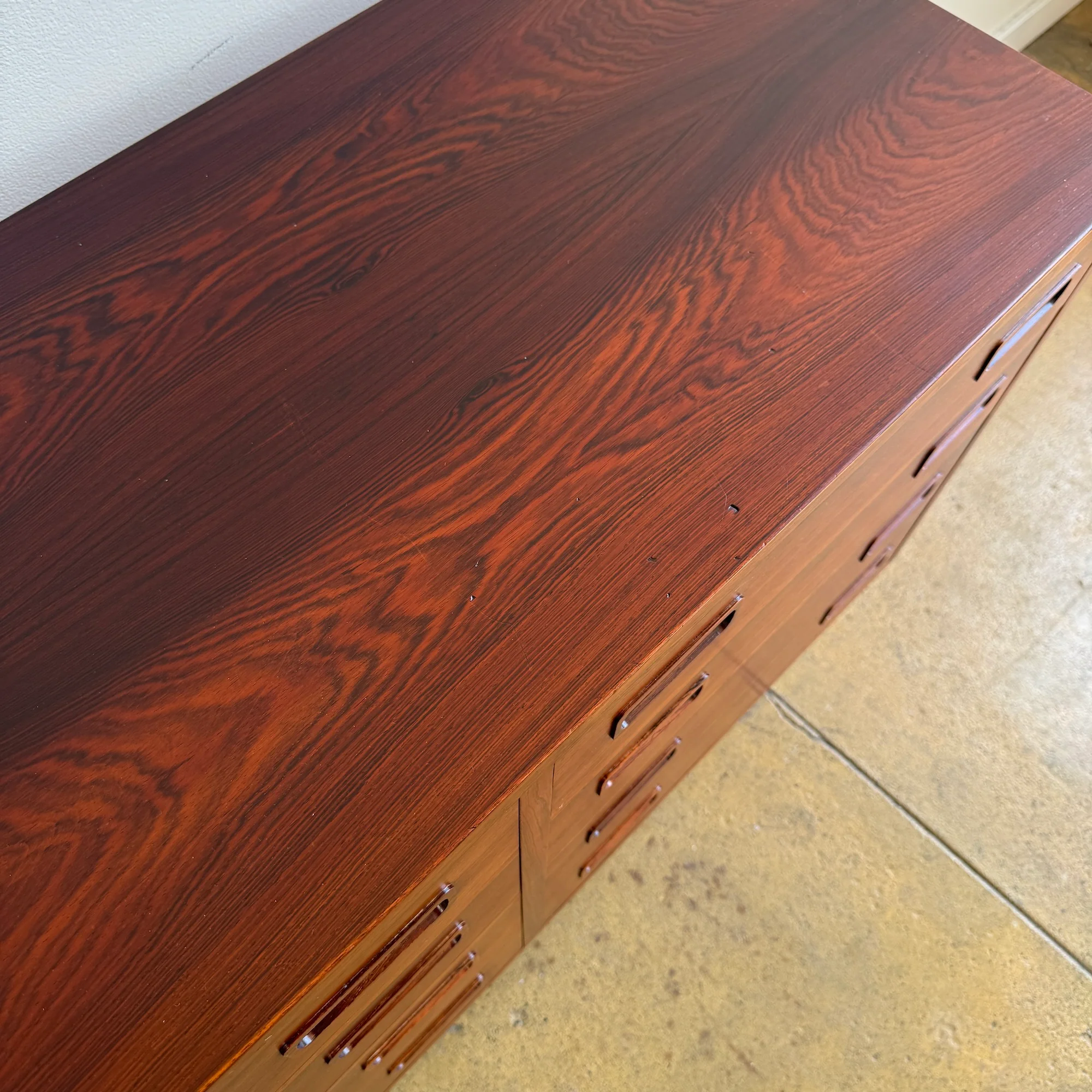 Danish Modern Rosewood 8 Drawer dresser by Poul Hundevad (Refinished) - Image 5