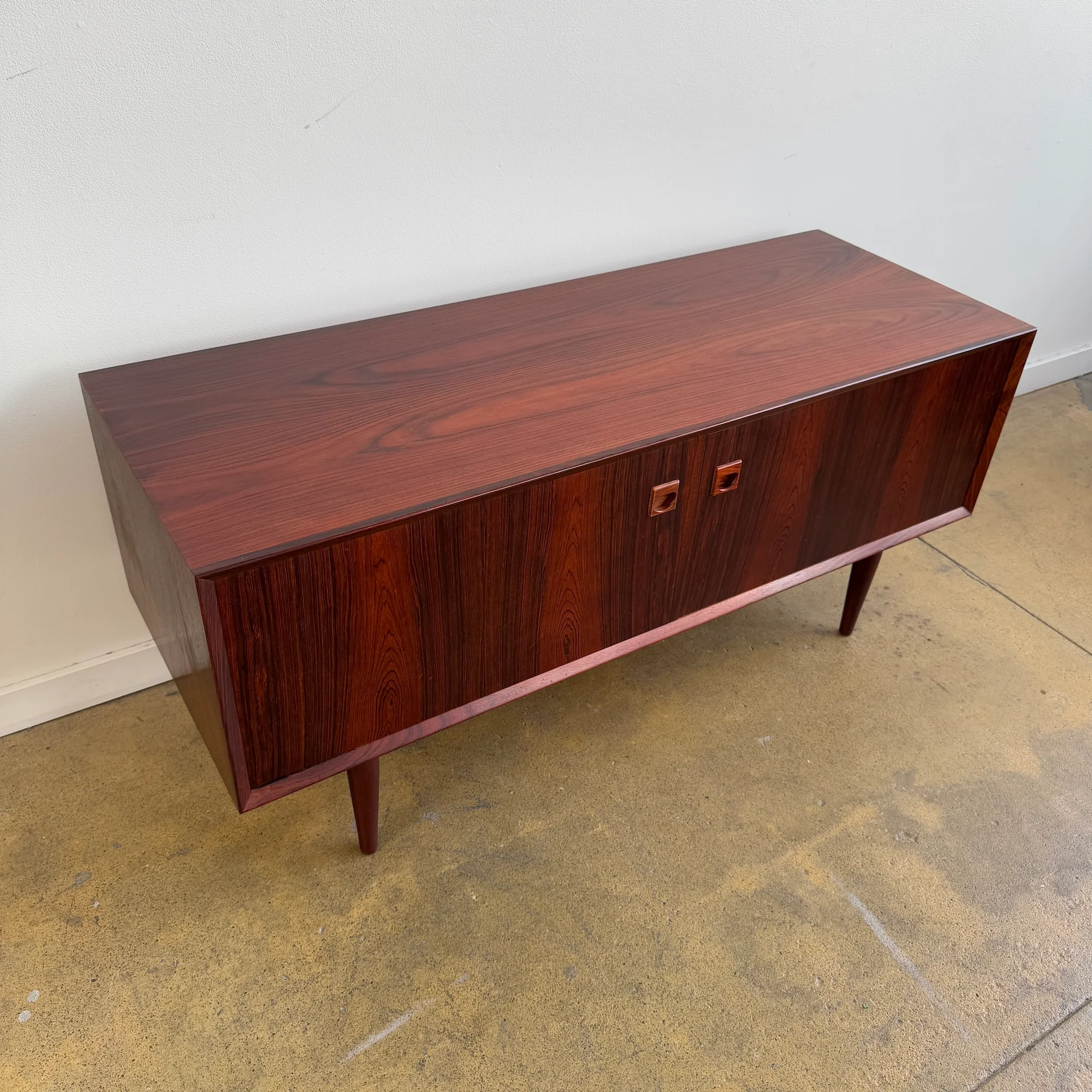 Danish Modern Rosewood Brouer Low Sideboard - Image 2