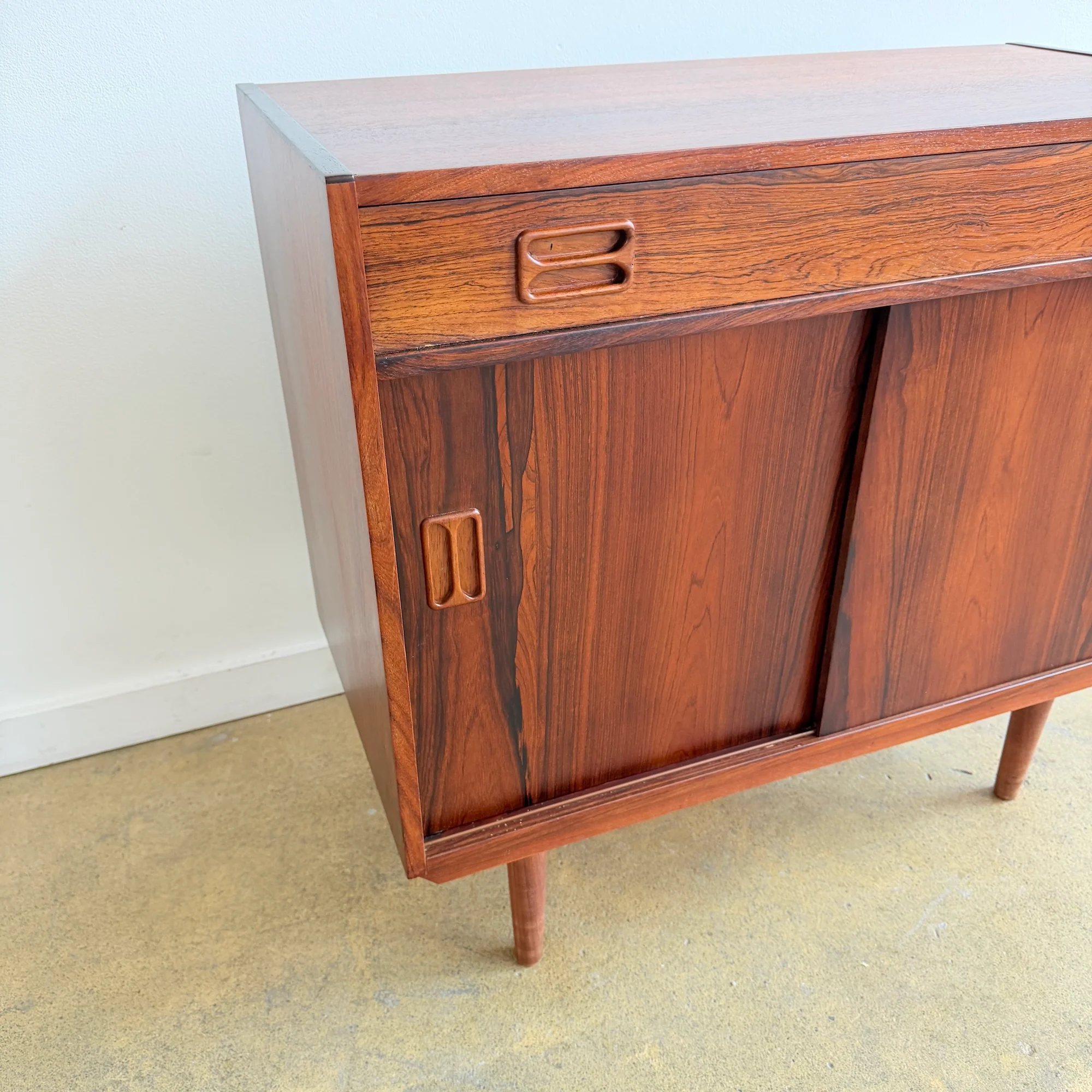 Danish Modern Rosewood Compact Credenza - Image 5