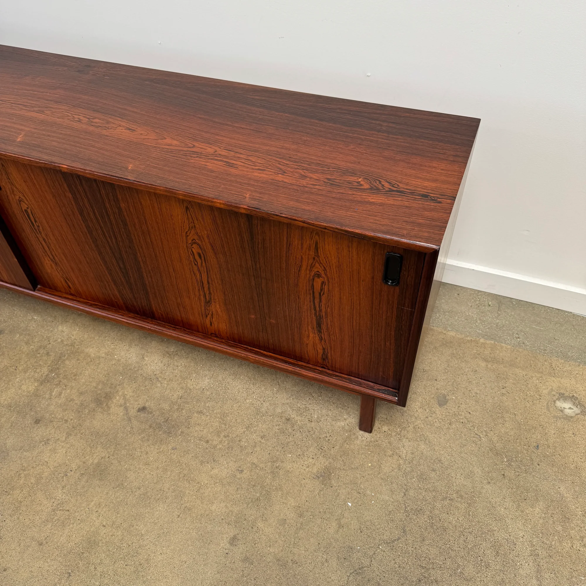 Danish Modern Rosewood Credenza with Sliding Doors and Adjustable Shelves - Image 6