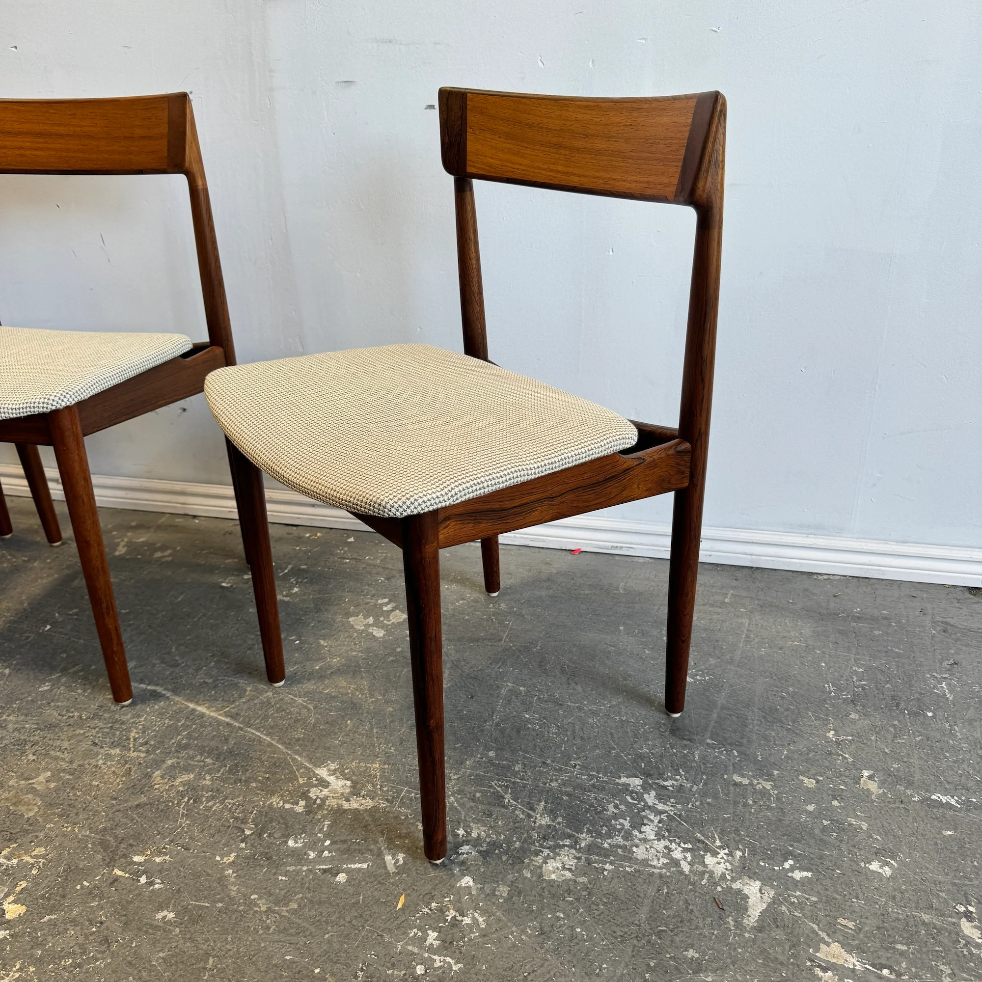 Danish Modern Rosewood dining chairs by Henry Rosengren Hansen for Brande Møbelindustri - Image 7