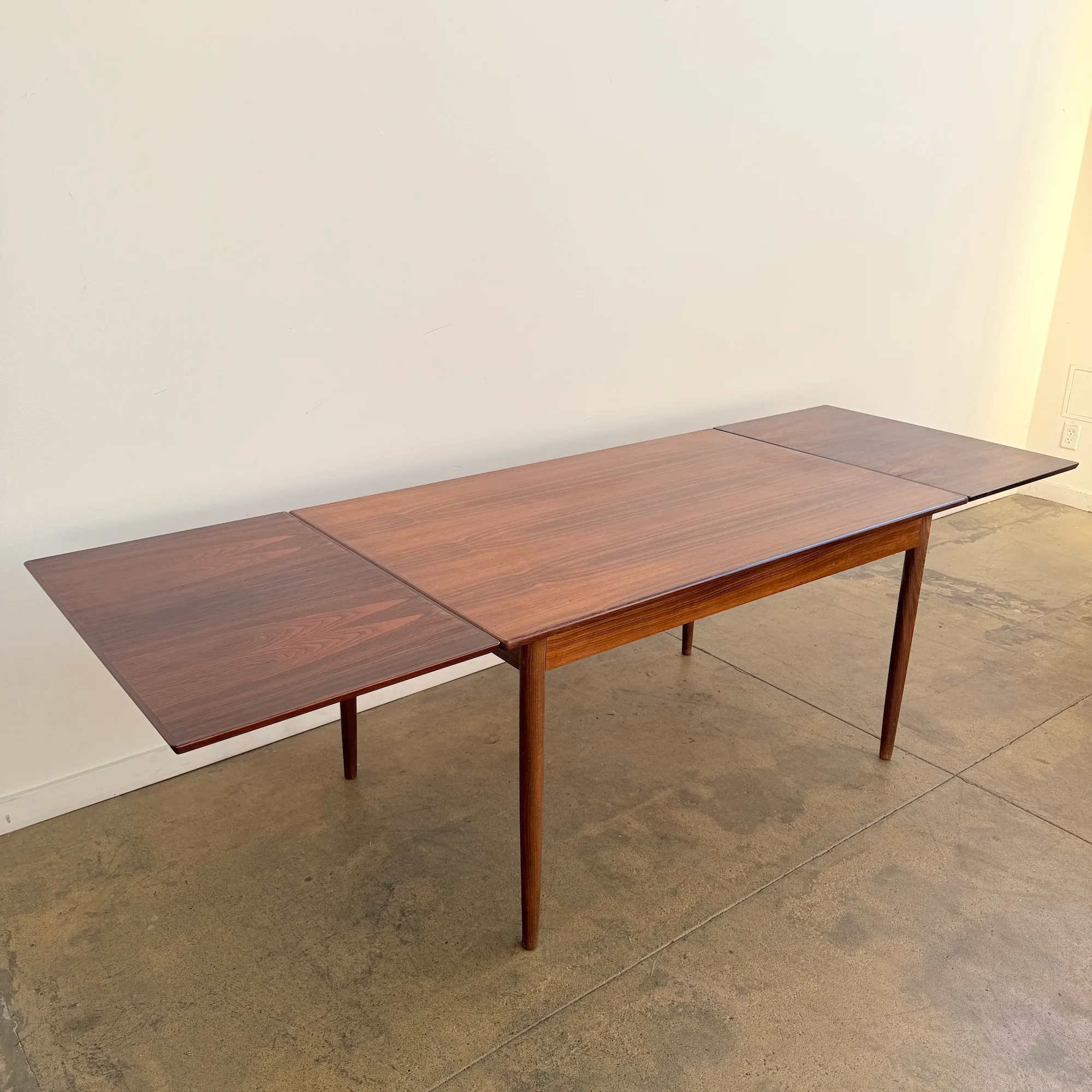 Danish Modern Rosewood Expandable Dining Table