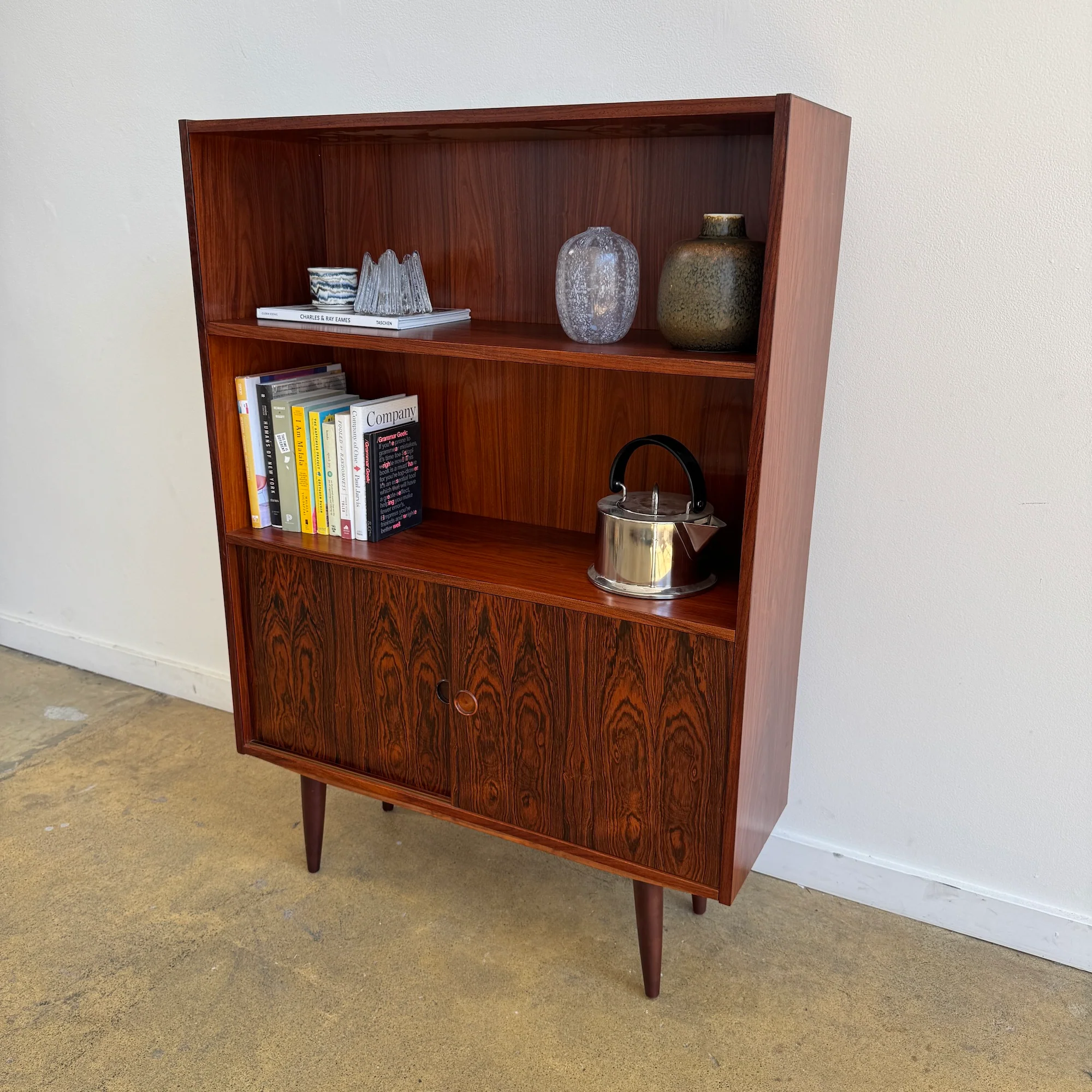 Danish Modern Rosewood Shelving Cabinet by Brouer Møbelfabrik - Image 4