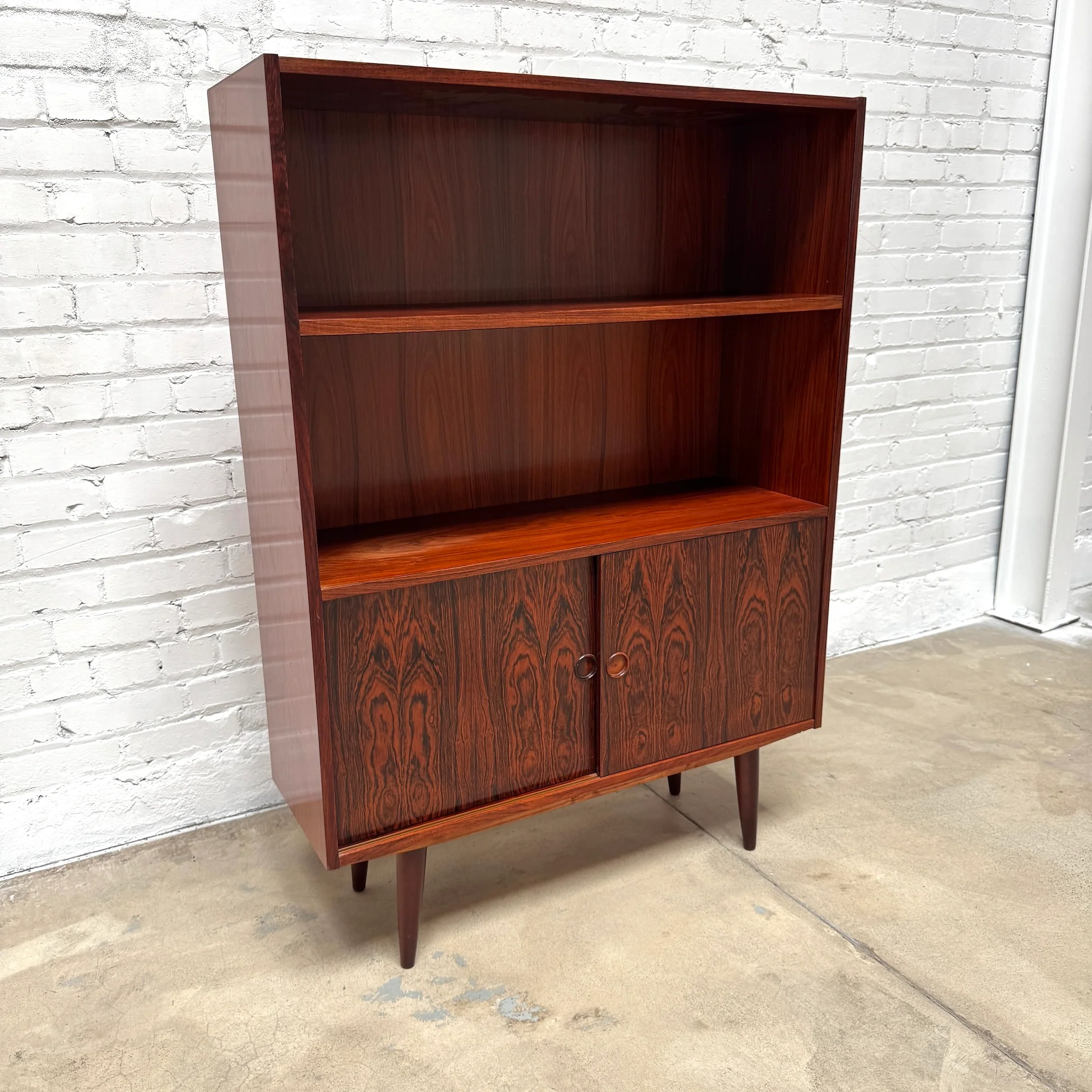 Danish Modern Rosewood Shelving Cabinet by Brouer Møbelfabrik - Image 2