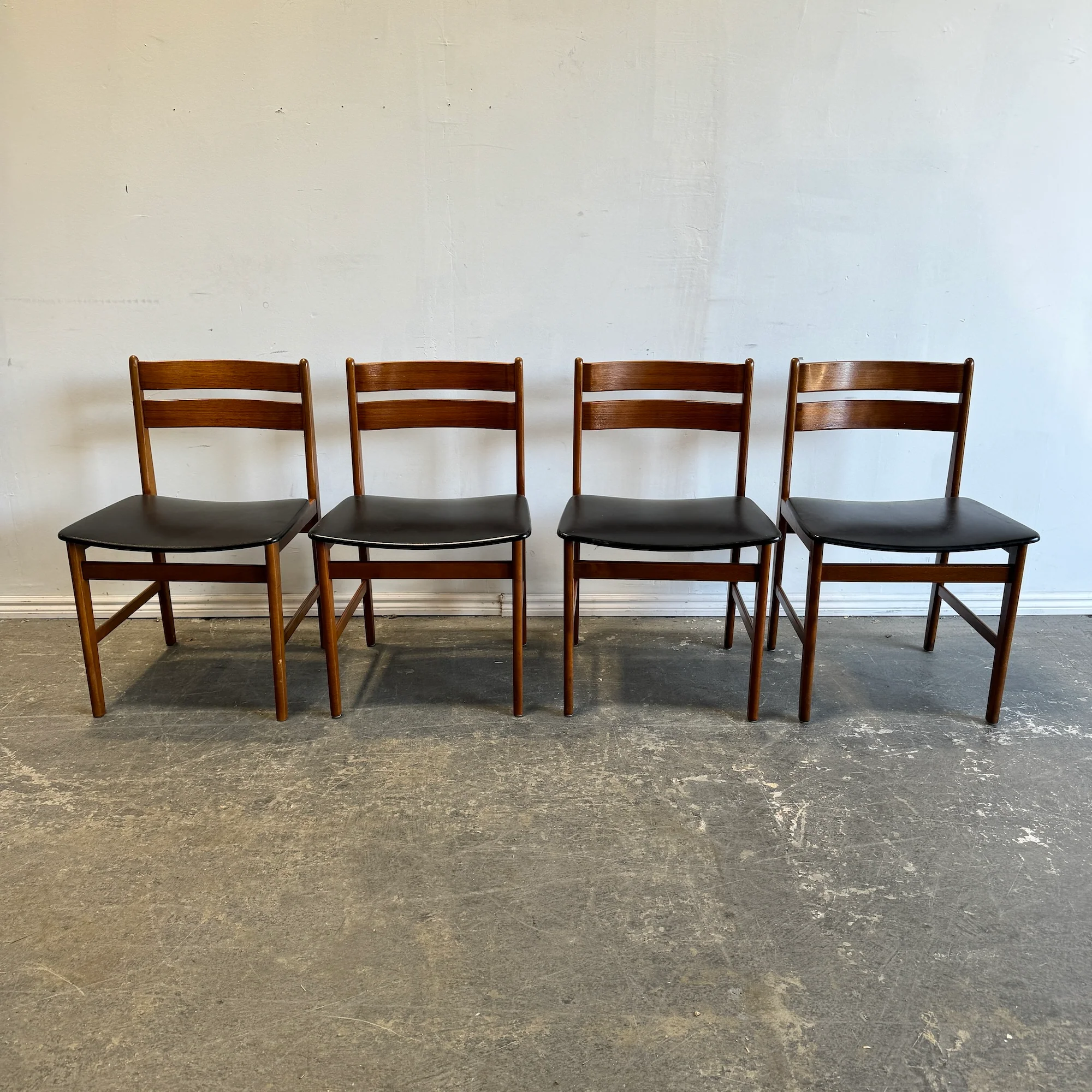 Danish Modern Set of 4 BS Design Dining chairs for BS Møbler