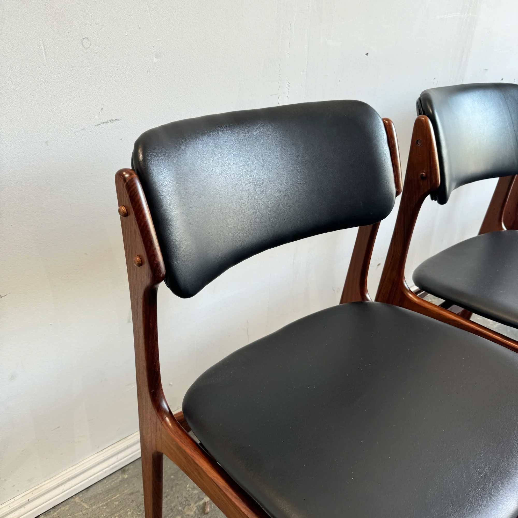 Danish Modern set of 4 Erik Buch Model 49 Rosewood Dining chairs - Image 3