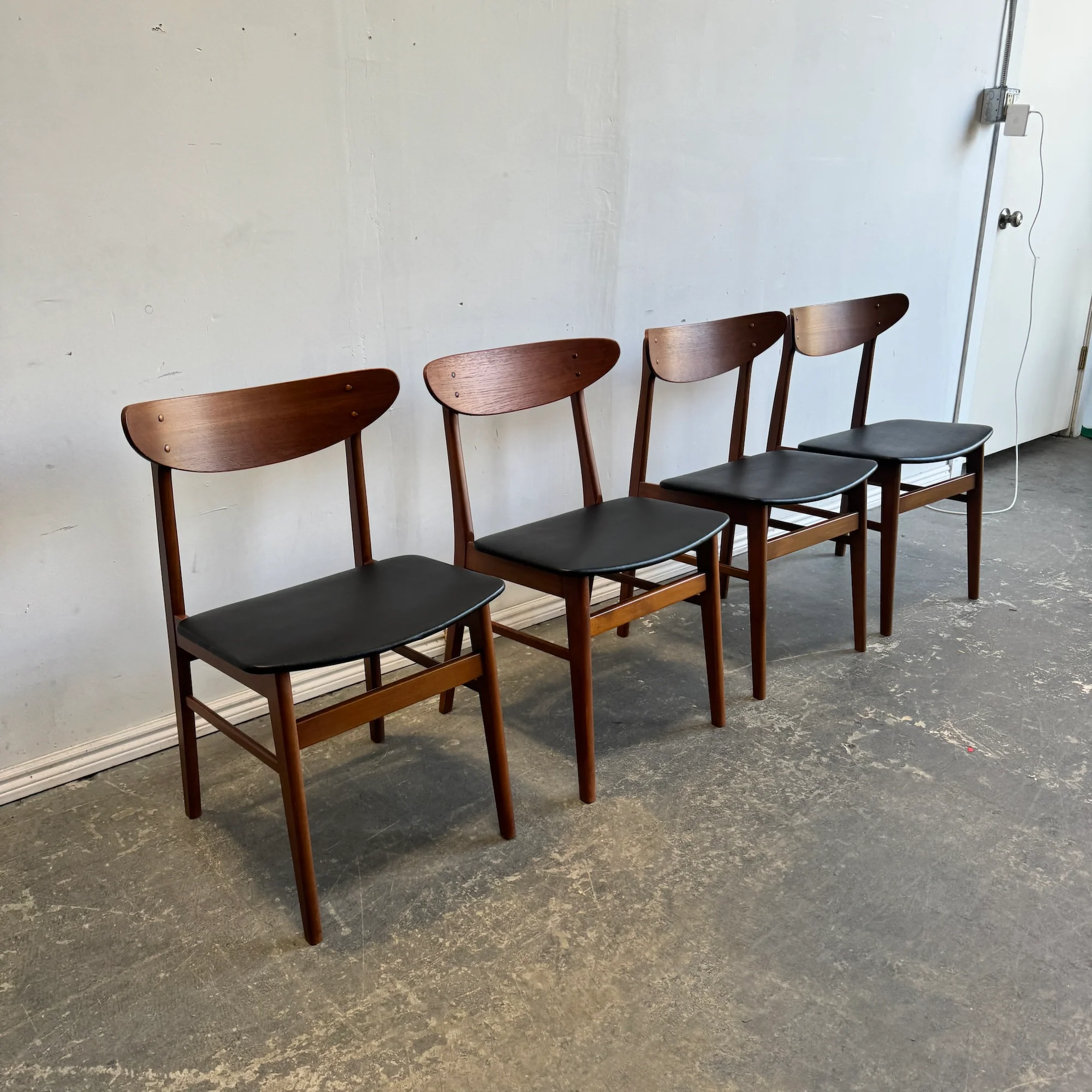 Danish Modern Set of 4 Farstrup Model 210 Dining chairs - Image 3