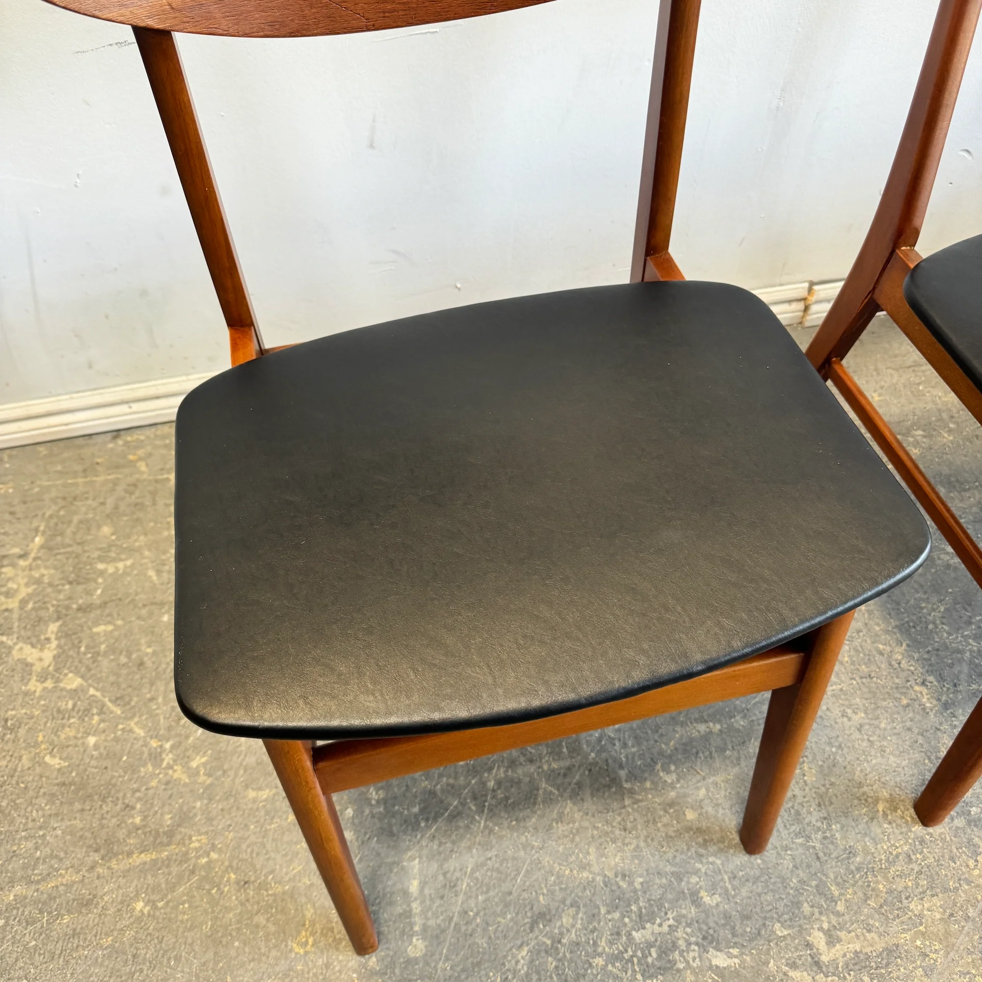 Danish Modern Set of 4 Farstrup Model 210 Dining chairs - Image 5