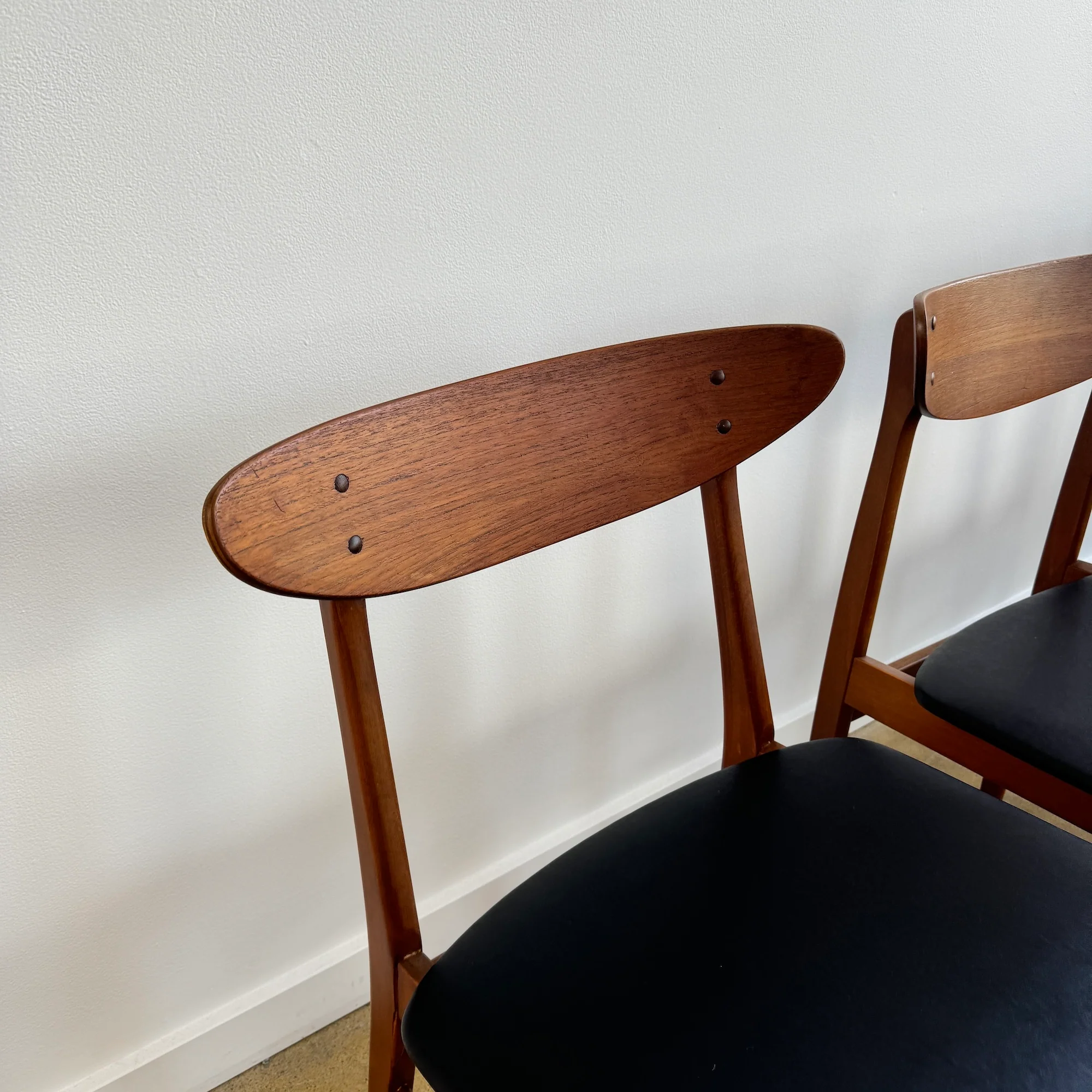 Danish Modern Set of 4 Farstrup Model 210 Dining chairs (Black Upholstery) - Image 6