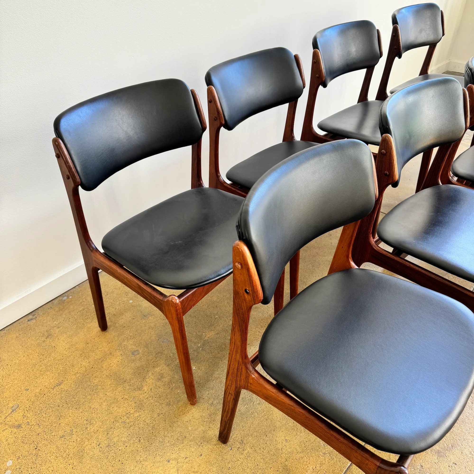 Danish Modern set of 8 Erik Buch Model 49 Rosewood Dining chairs - Image 4