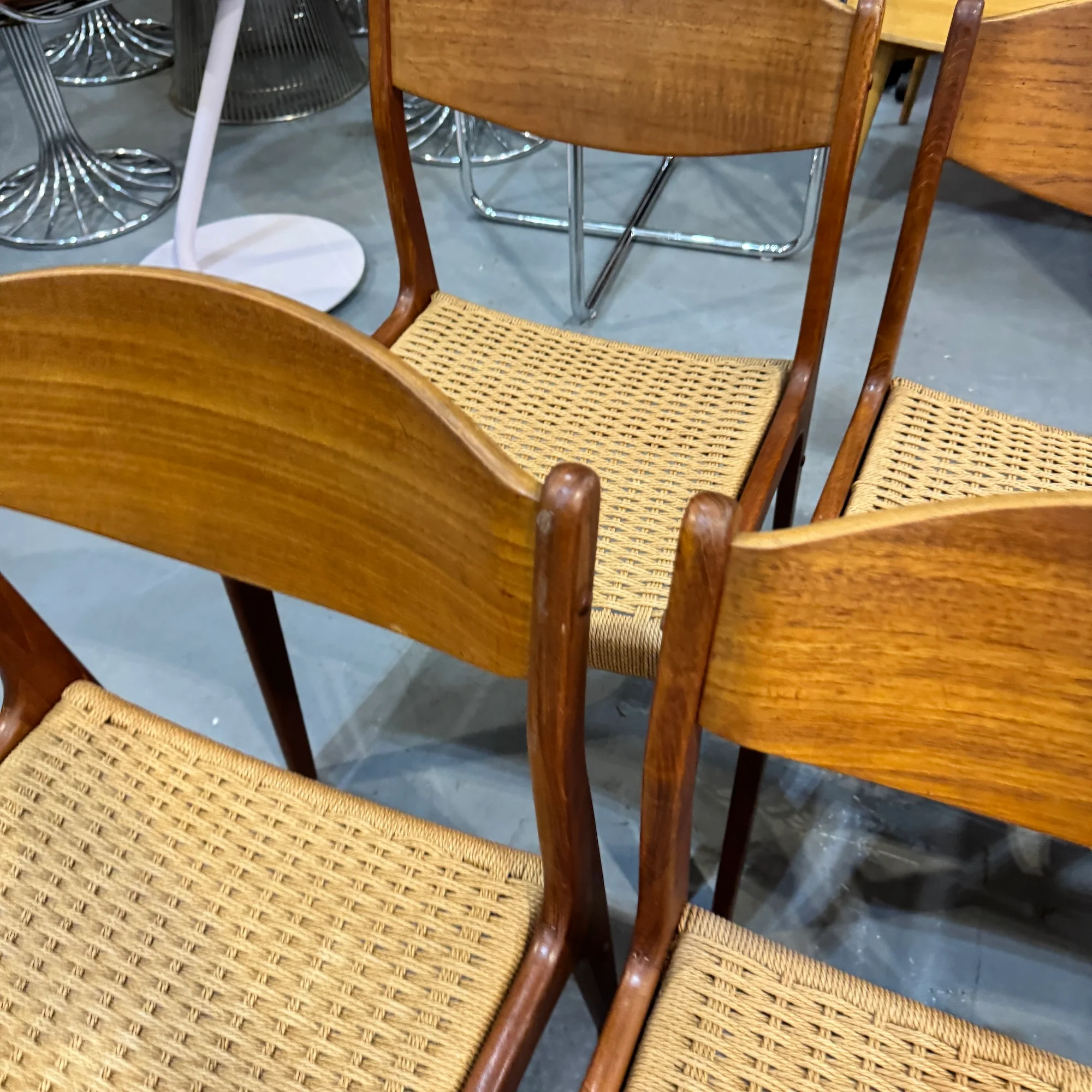 Danish Modern set of 8 Poul volther style cord dining chairs - Image 4