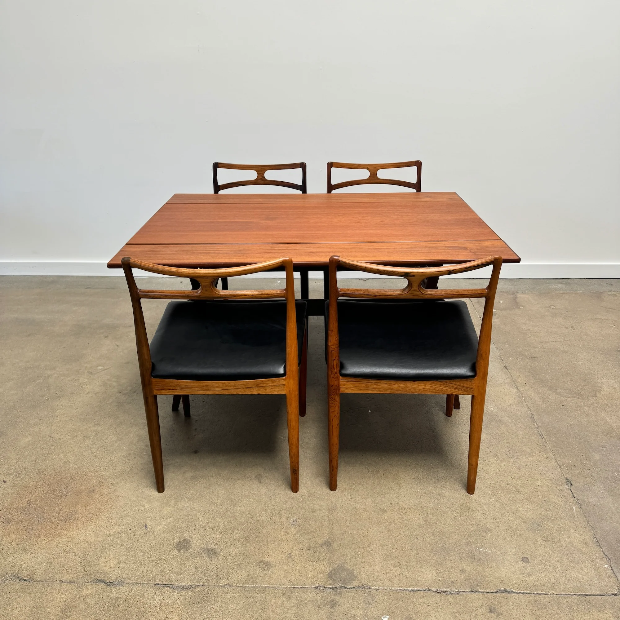 Danish Modern Teak Copenhagen Coffee Table convertible to Dining Table - Image 4