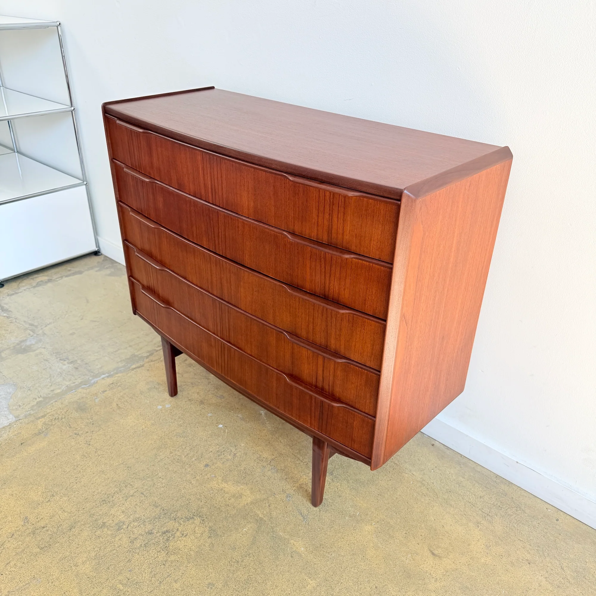 Danish Modern teak Dresser by Vordingborg Møbelfabrik - Image 3