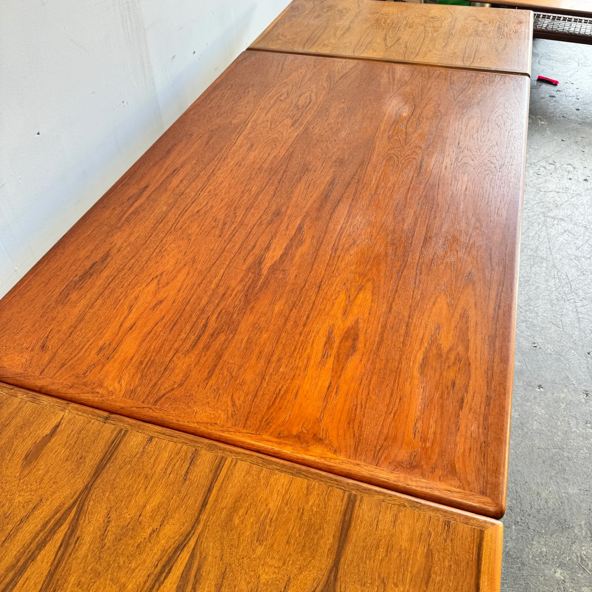 Danish Modern Teak Expandable Dining Table - Image 6