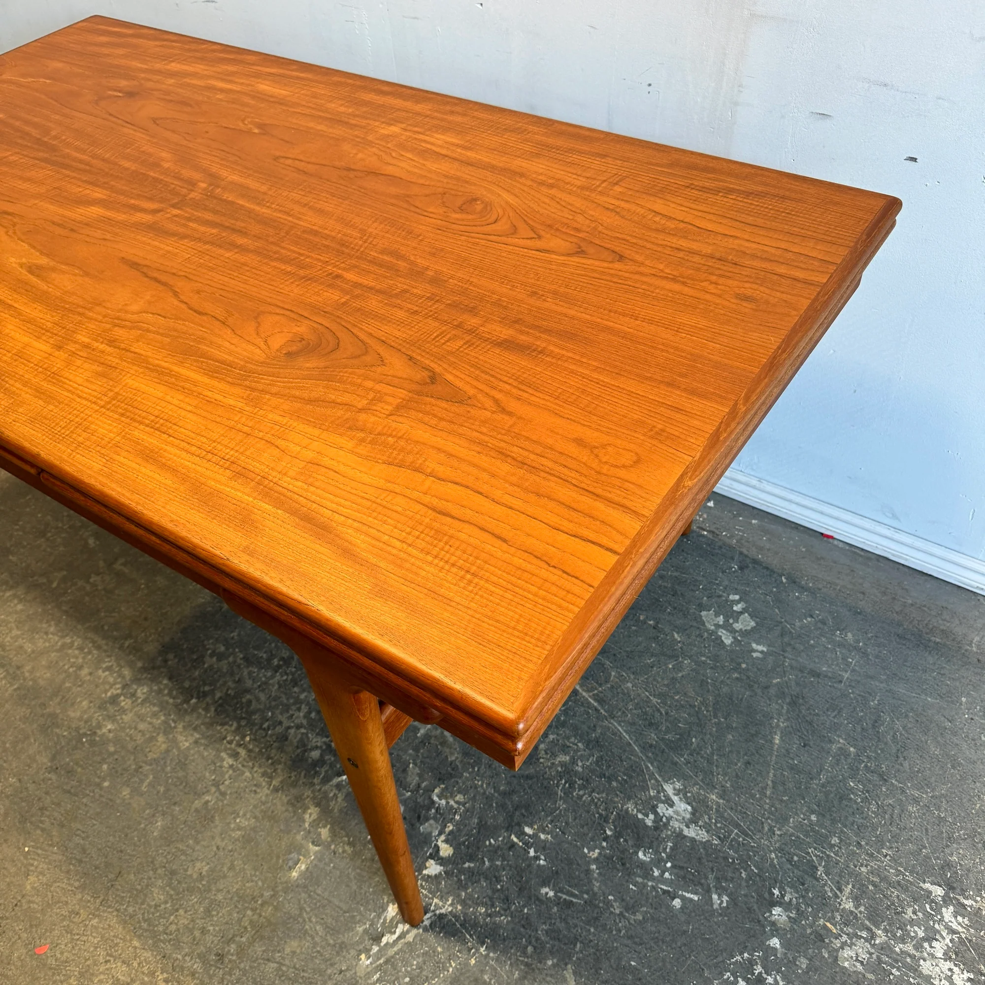 Danish Modern teak Expandable dining table by Ejvind Johansson for Ivan Gern - Image 4