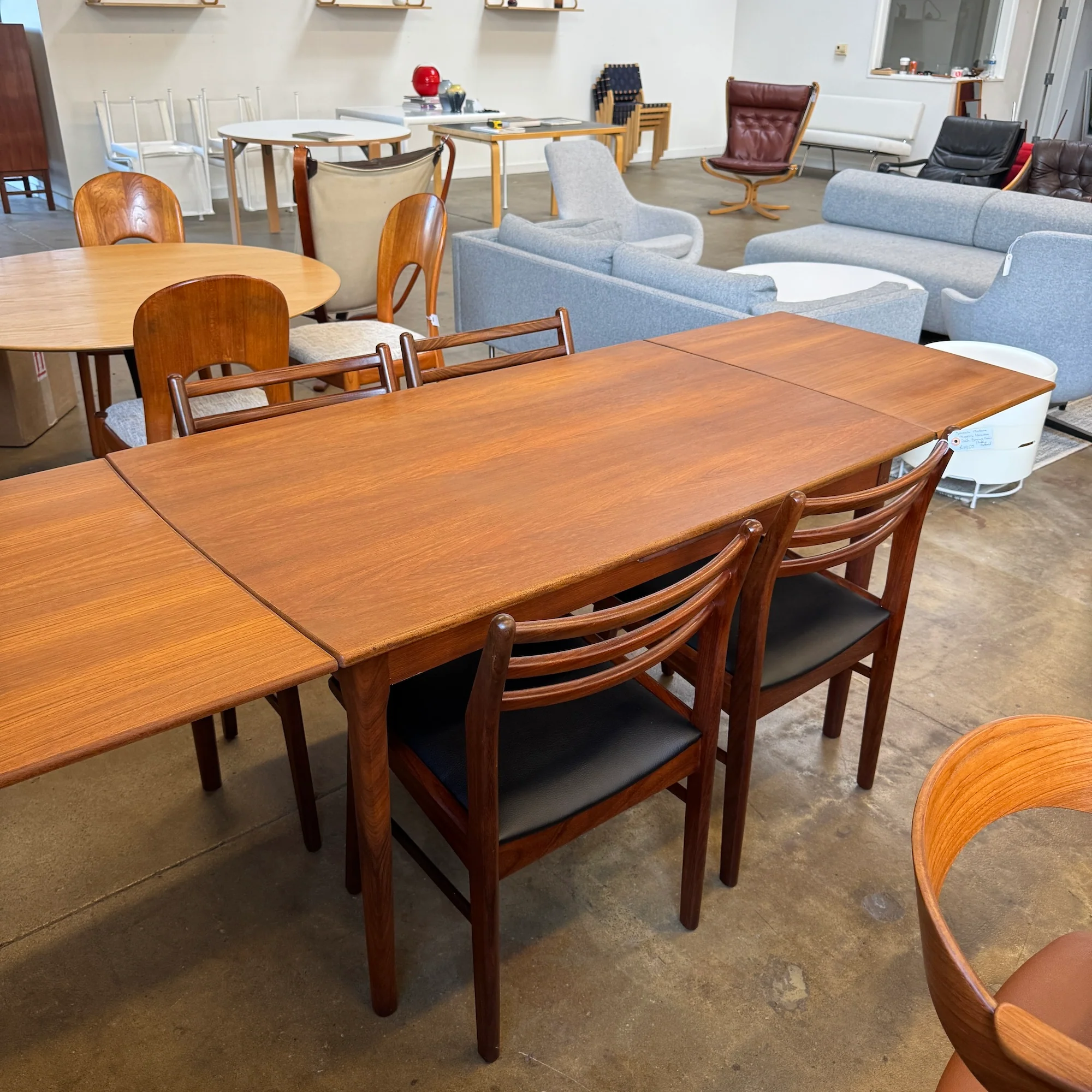 Danish Modern Teak Expandable Dining Table from Skovby Møbelfabrik - Image 6