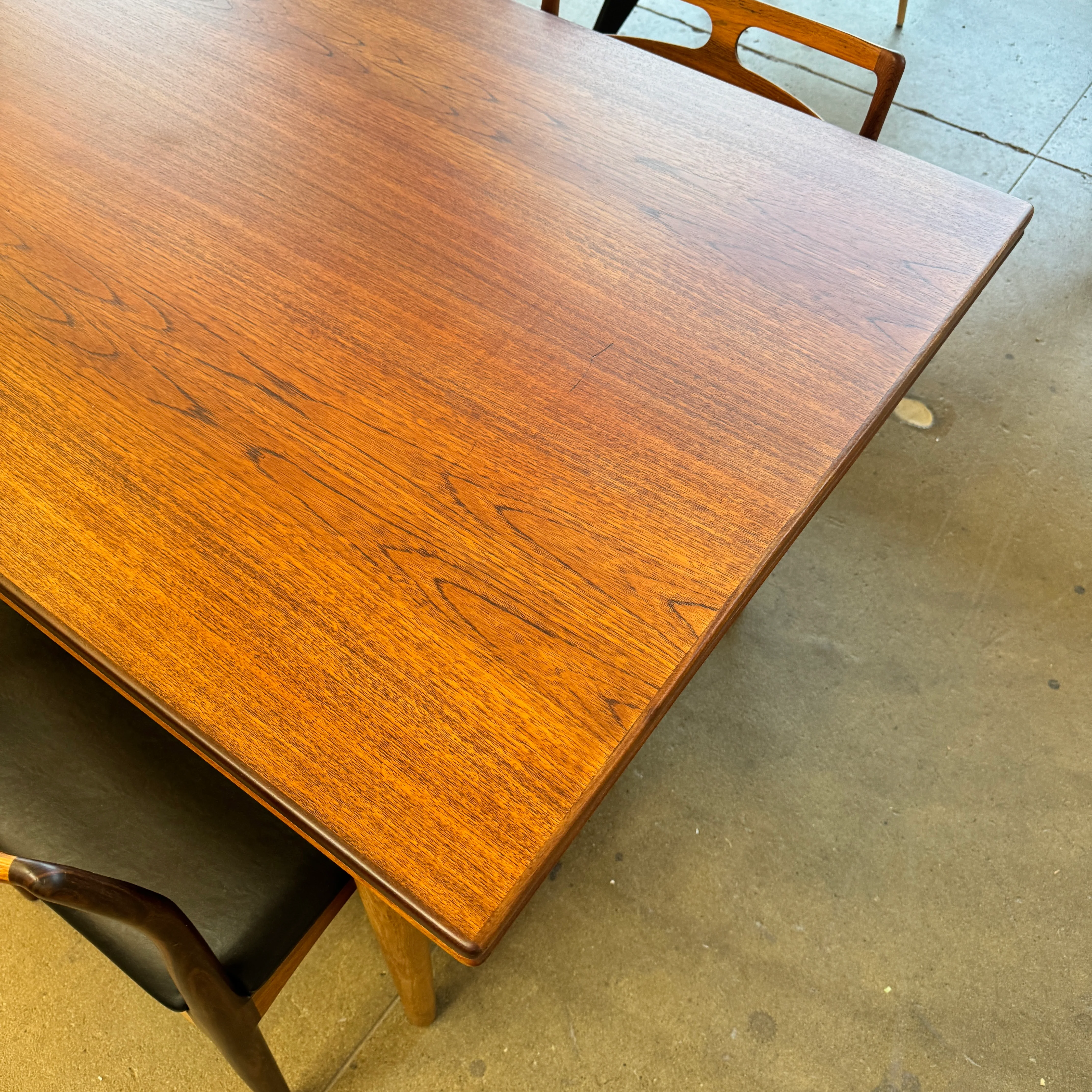 Danish Modern Teak + Oak Expandable Dining Table (Refinished) - Image 5
