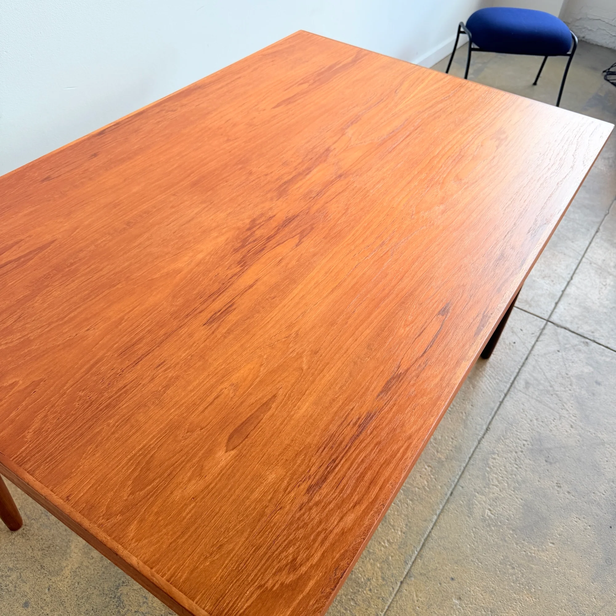 Danish Modern Teakwood Angular Expandable Dining Table - Image 3
