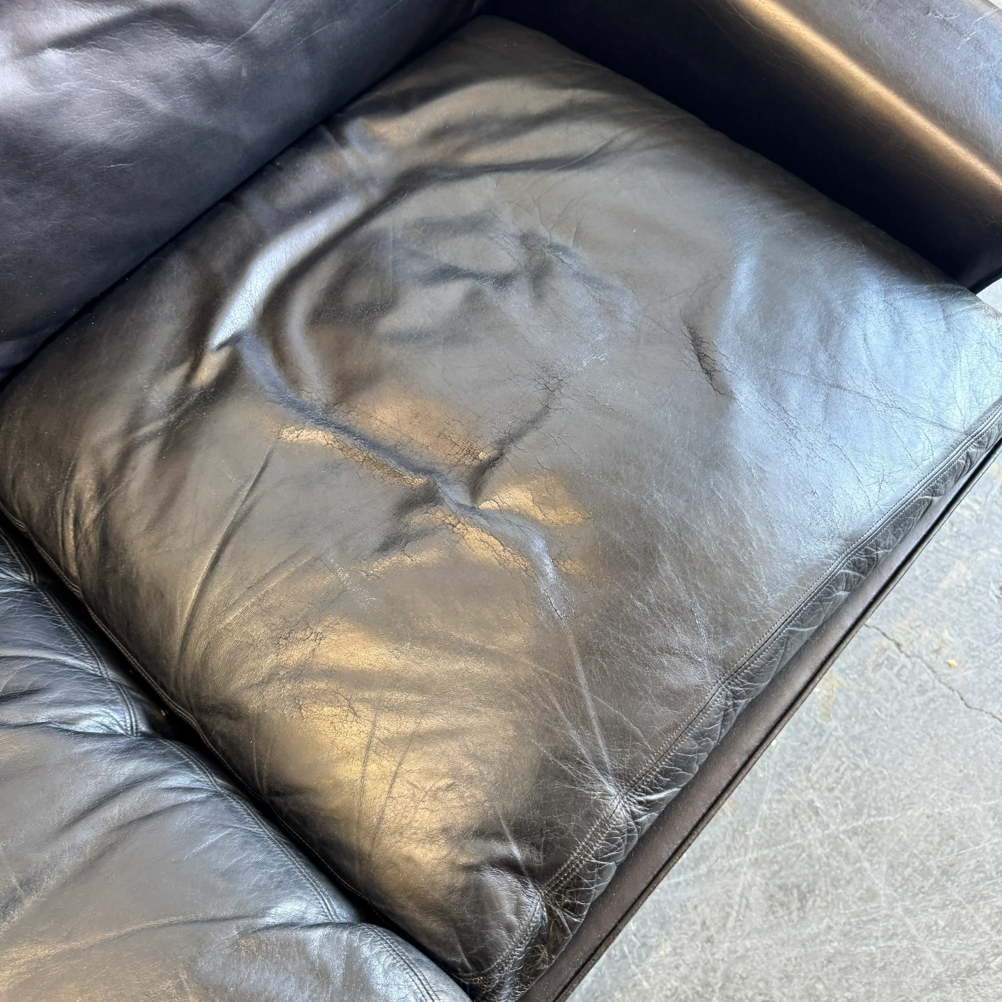 Danish Modern Werner Langenfeld for ESA Sofa in Black Leather and Metal - Image 4