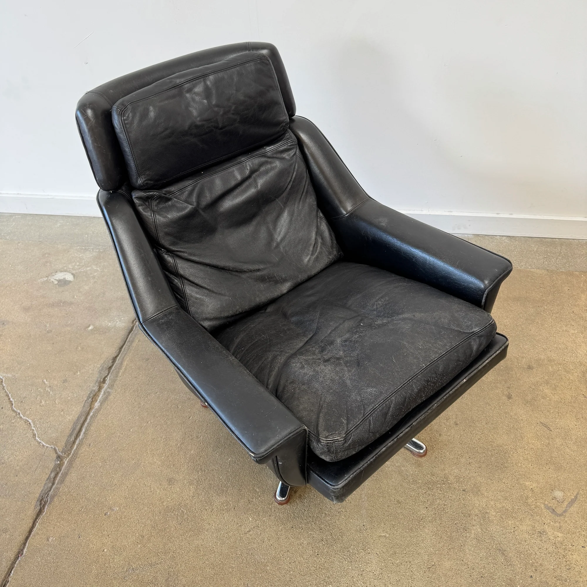 Danish Modern Werner Langenfeld Swivel Lounge Chair for ESA Møbelfabrik (Two Available) - Image 3