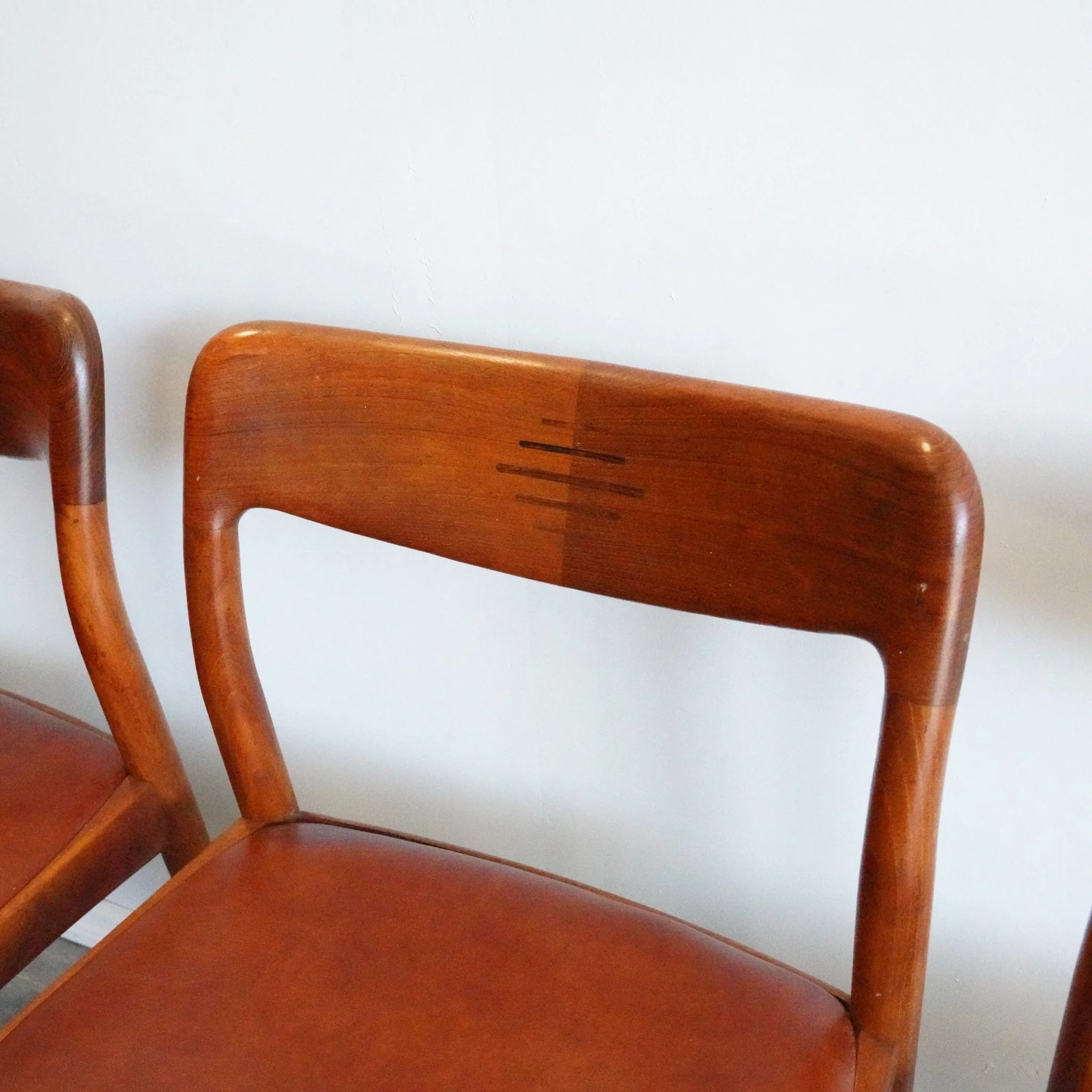 Danish set of 4 dining chairs in teak by Johannes Andersen for Uldum 1960s - Image 4
