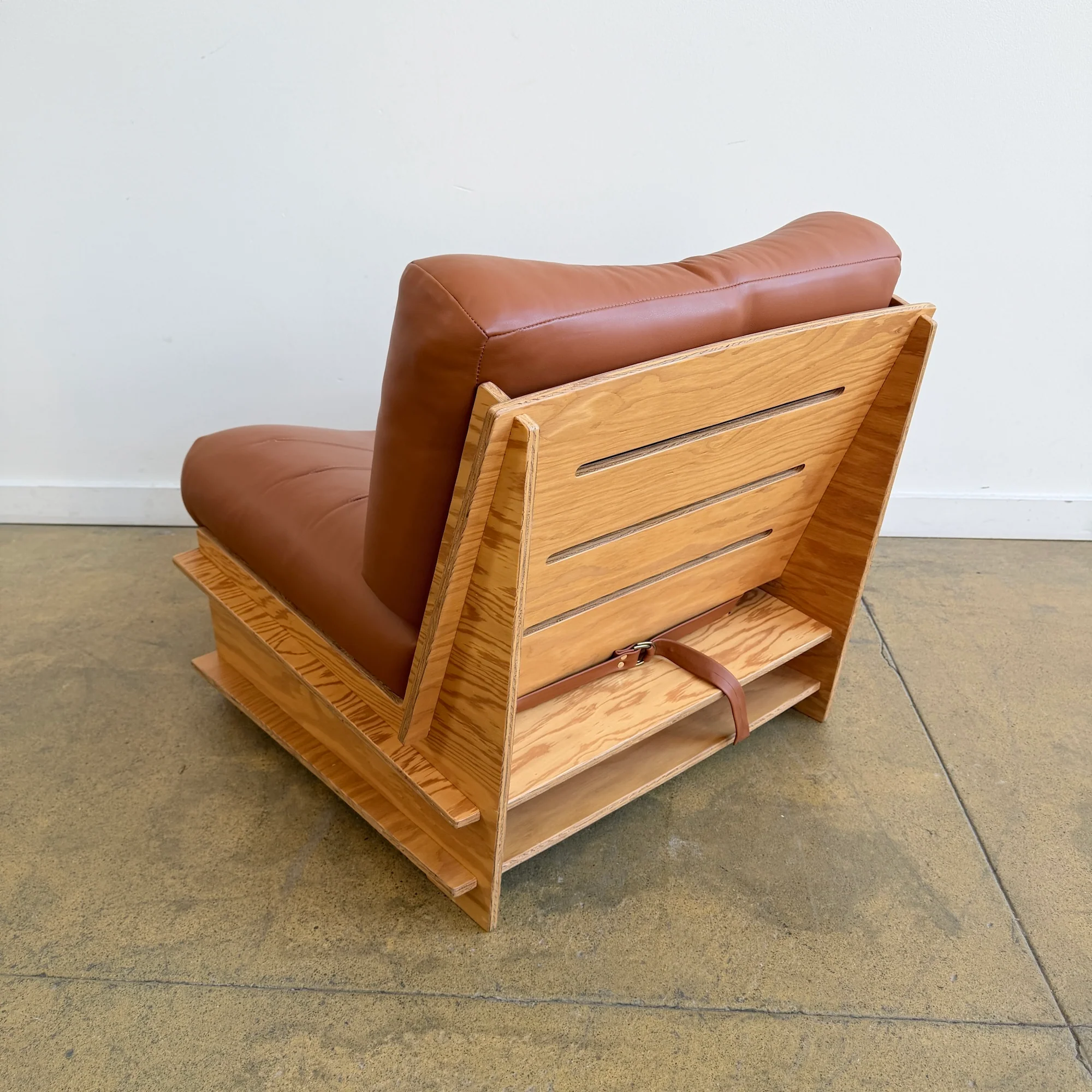 DB Leather Lounge Chair by 100xbtr - Image 4